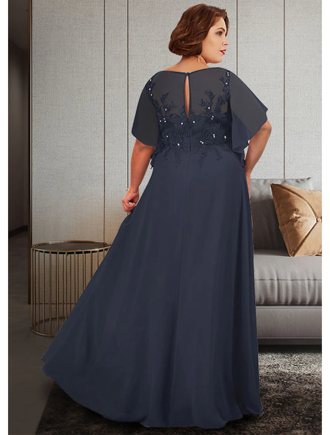 wholesale  A-Line Mother of the Bride Dress Plus Size Elegant Jewel Neck Floor Length Chiffon Lace Half Sleeve with Appliques