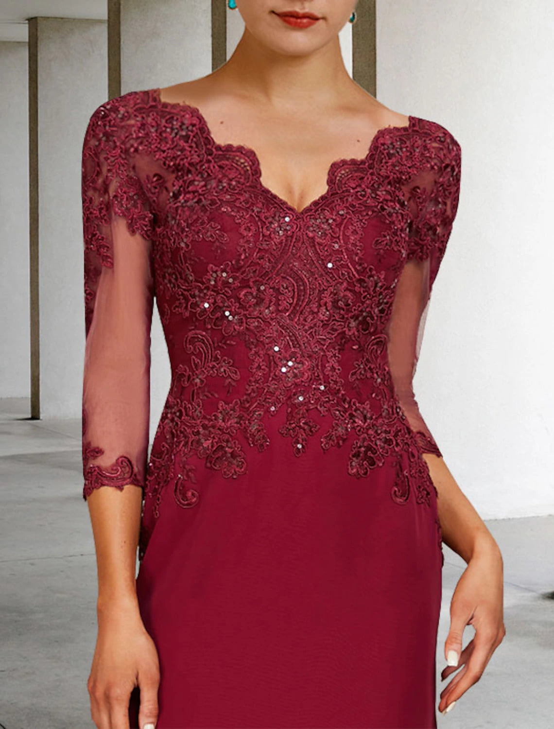 wholesale  Mermaid / Trumpet Mother of the Bride Dress Luxurious Elegant V Neck Court Train Lace Stretch Chiffon 3/4 Length Sleeve with Sequin Appliques