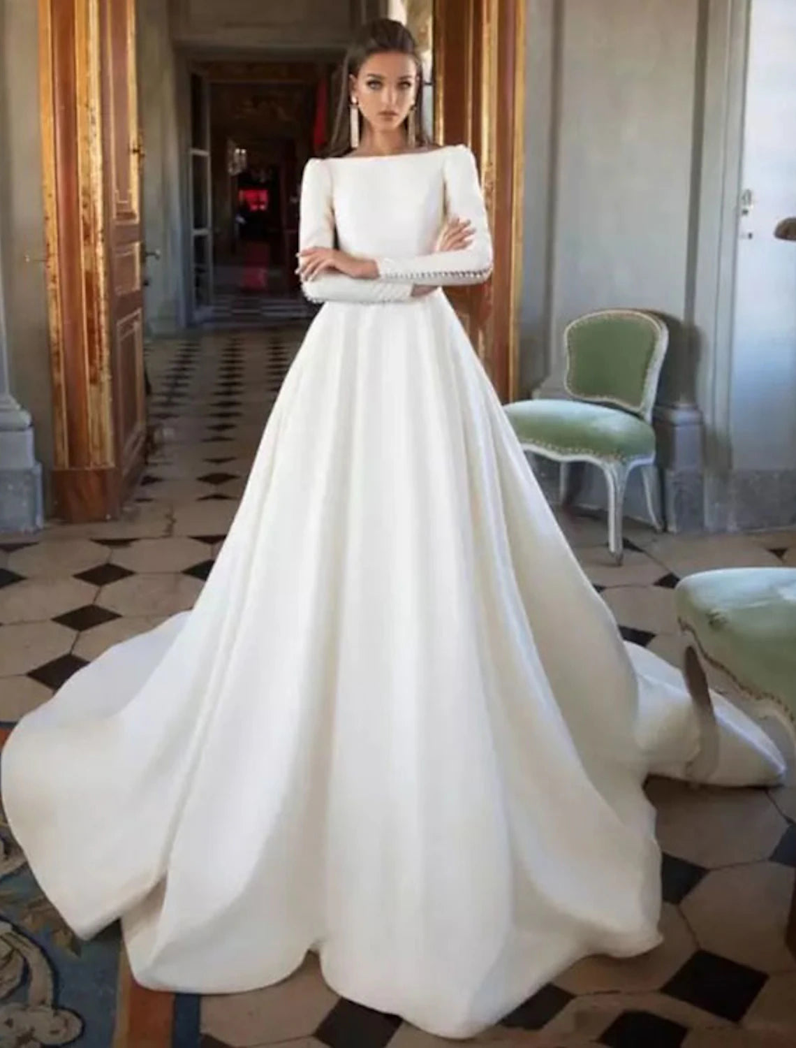 wholesale  Formal Fall Wedding Dresses Ball Gown Scoop Neck Long Sleeve Court Train Satin Bridal Gowns With Buttons Pleats