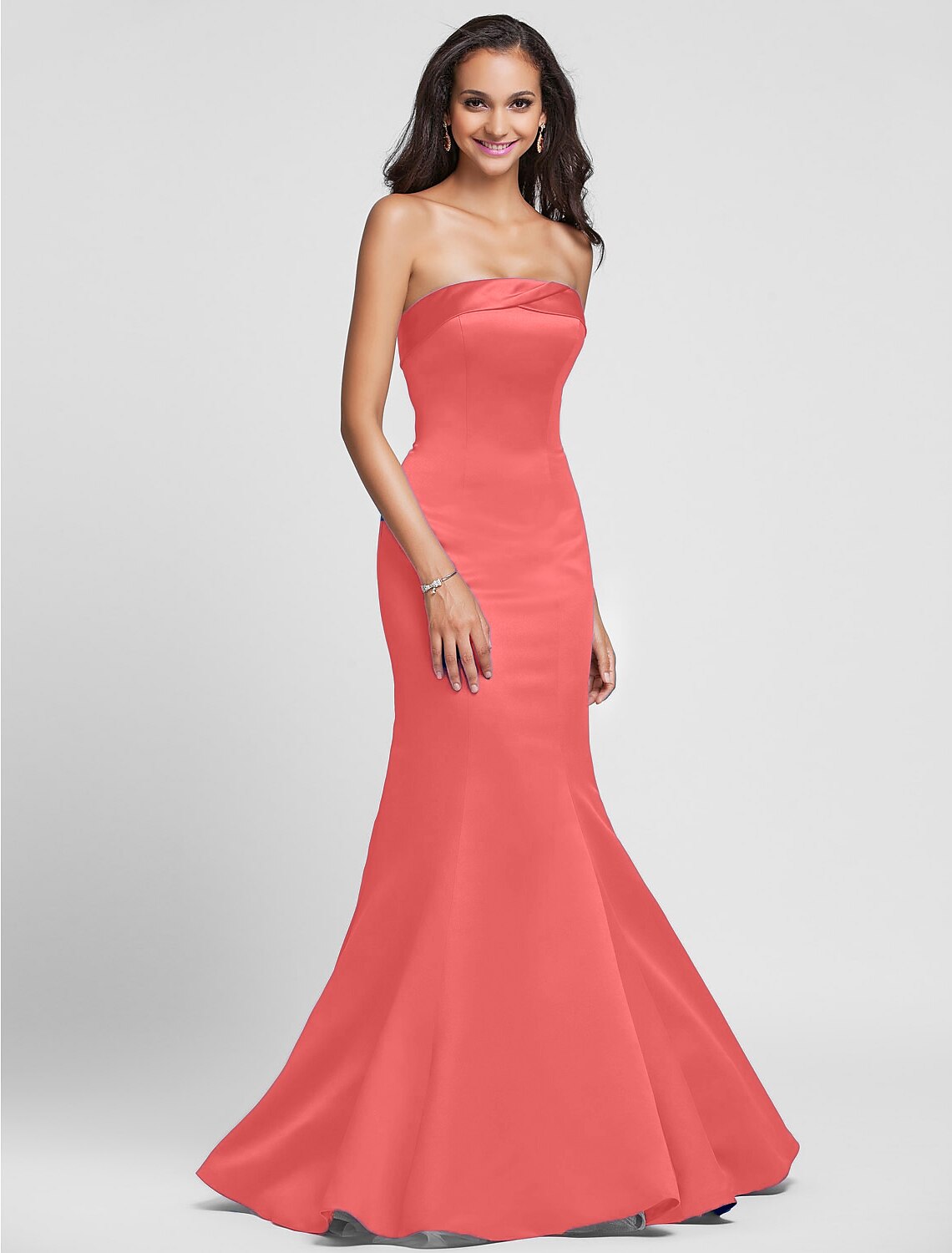 Wholesa  Mermaid / Trumpet Bridesmaid Dress Strapless Sleeveless Lace Up Floor Length Satin with Side Draping