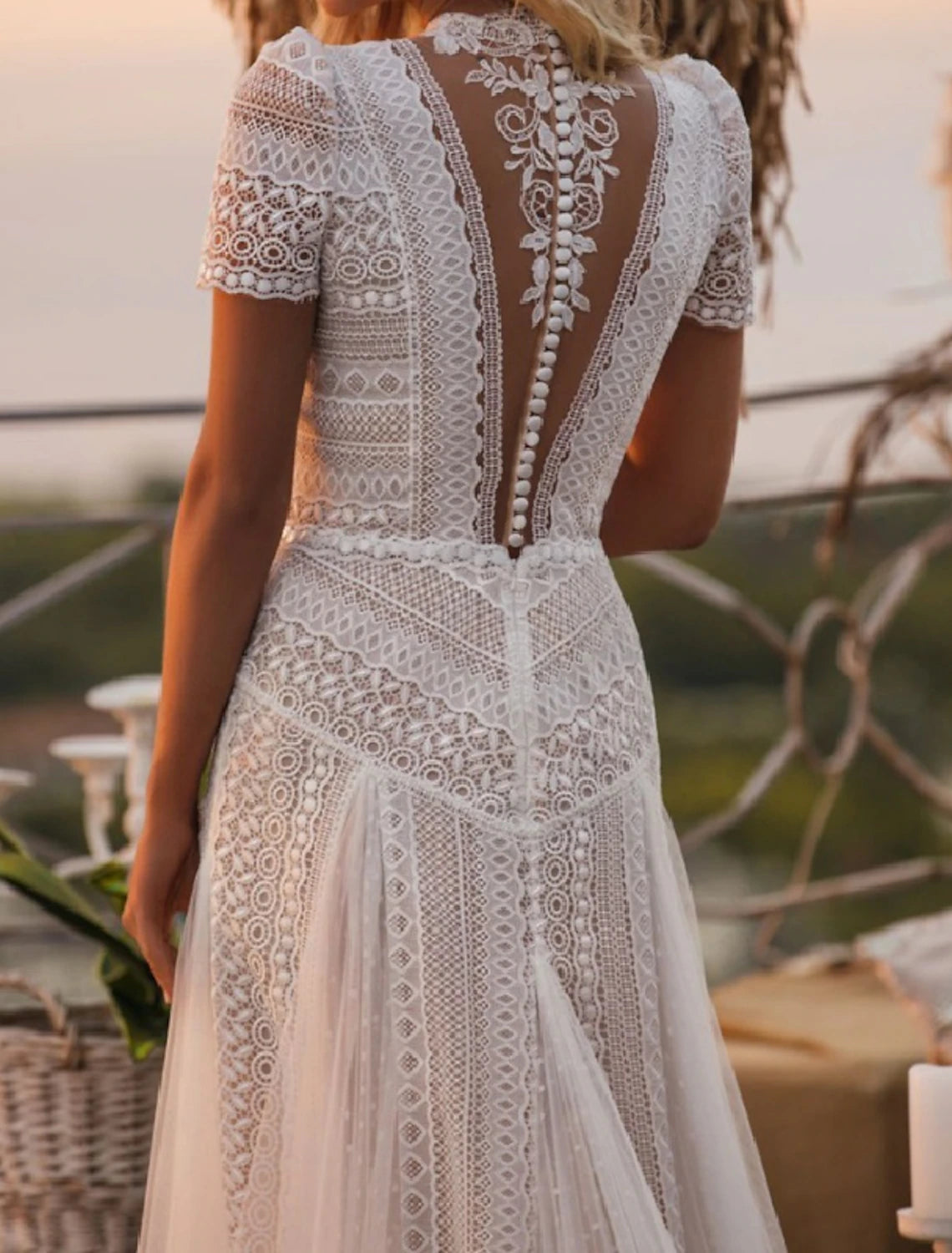 wholesale  Beach Boho Wedding Dresses A-Line Illusion Neck Short Sleeve Court Train Lace Outdoor Bridal Gowns With Appliques