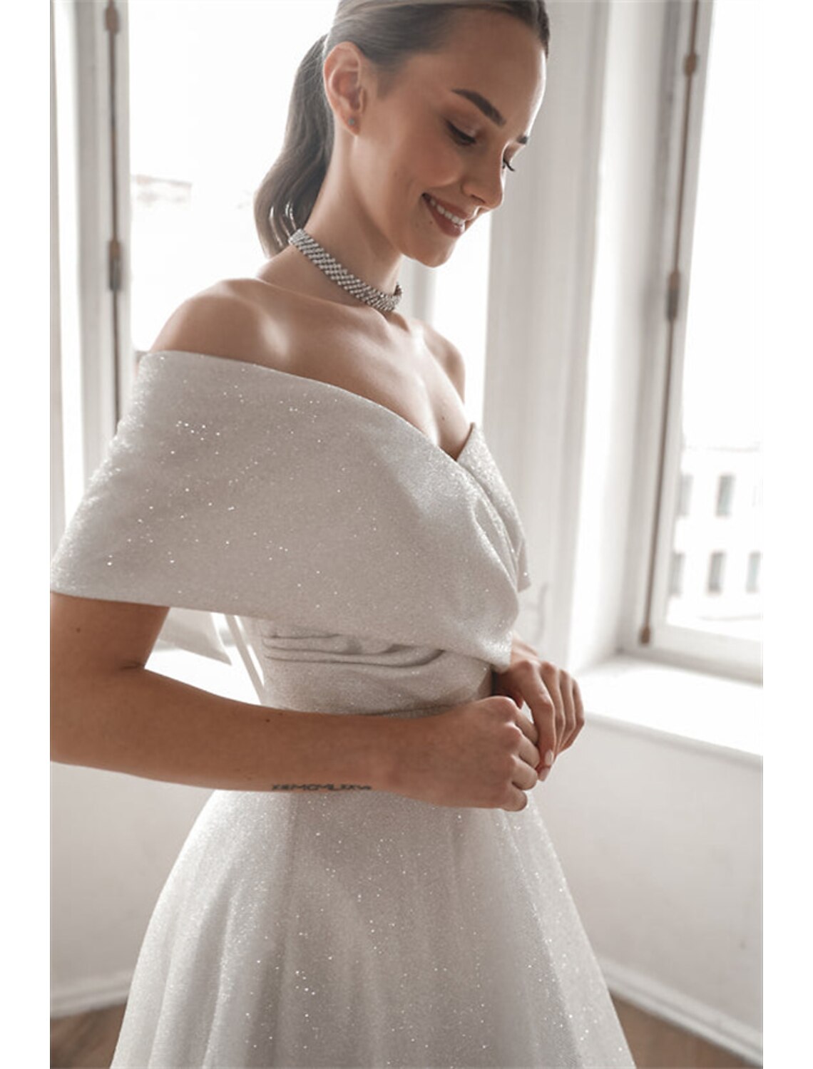 wholesale  Hall Sparkle & Shine Casual Wedding Dresses A-Line Off Shoulder Cap Sleeve Sweep / Brush Train Sequined Bridal Gowns With Solid Color