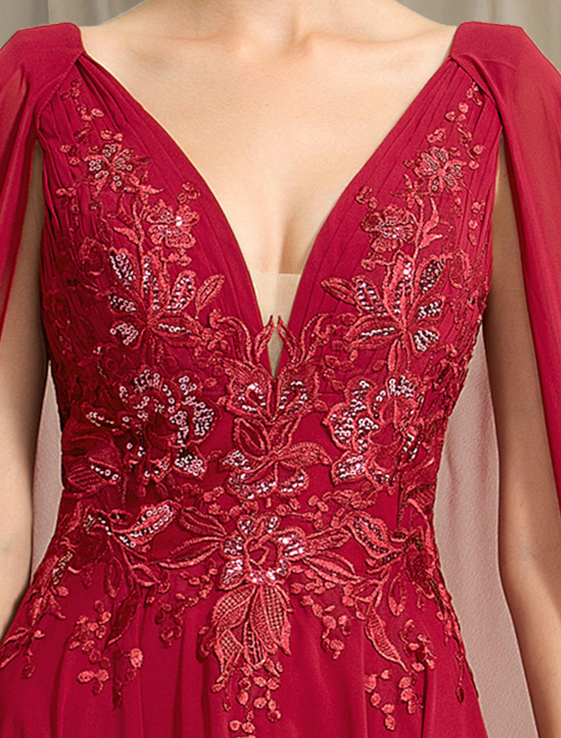 wholesale  A-Line Mother of the Bride Dress Plus Size Elegant V Neck Sweep / Brush Train Chiffon Lace Sleeveless with Pleats Sequin Appliques