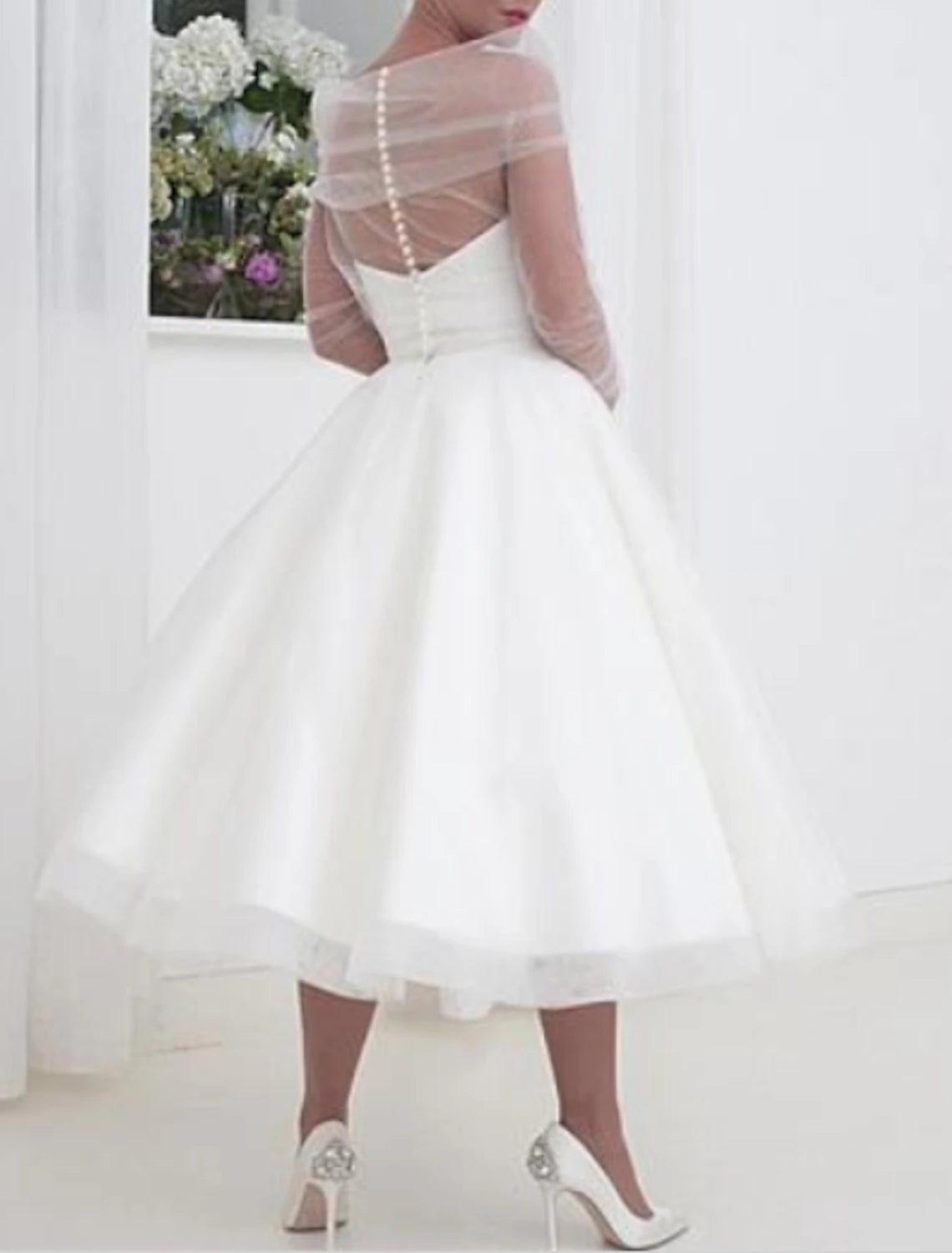 Wholesa Reception Open Back Simple Wedding Dresses Wedding Dresses A-Line V Neck 3/4 Length Sleeve Knee Length Chiffon Bridal Gowns With Ruched
