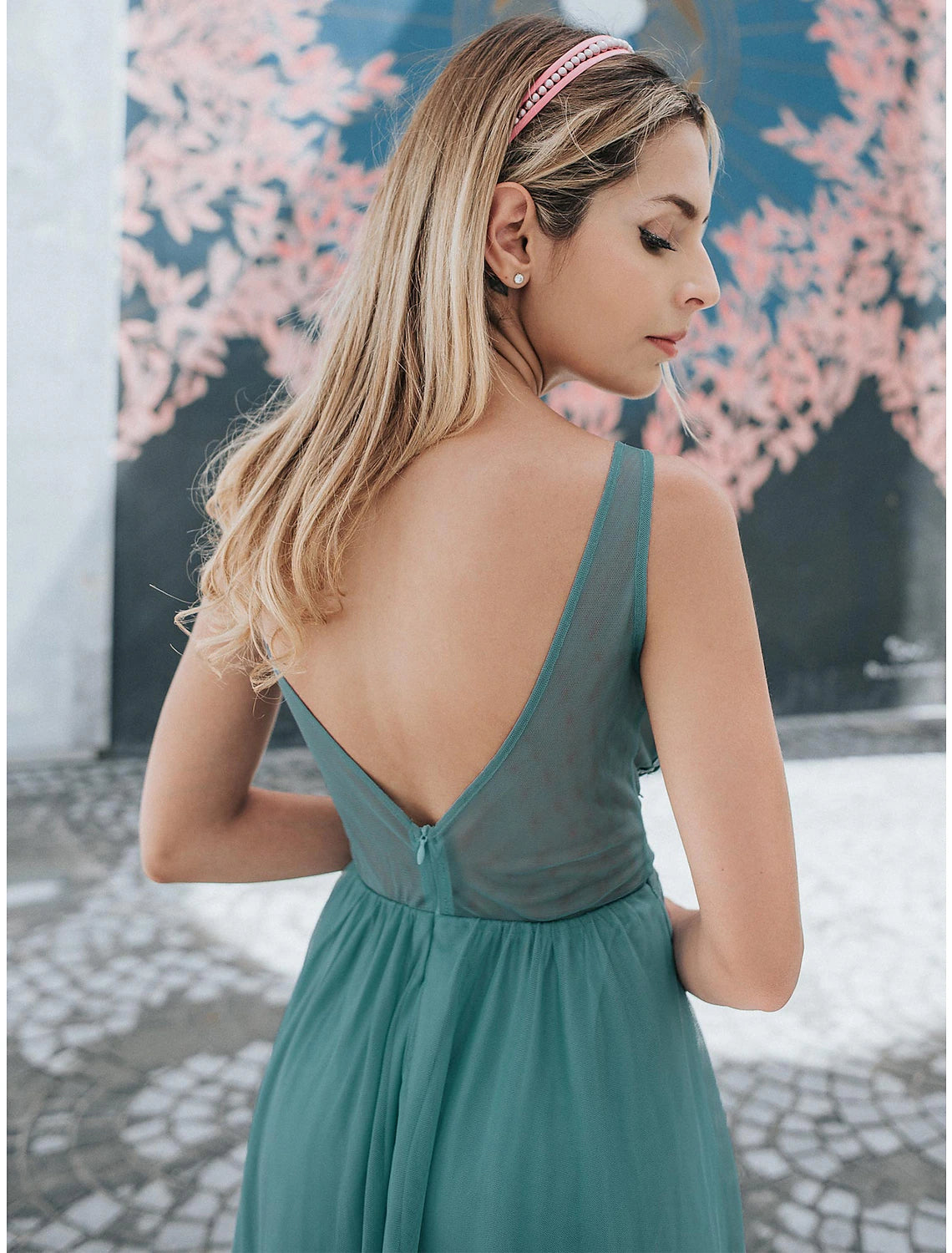 Wholesa A-Line Empire Holiday Prom Dress V Neck V Back Sleeveless Floor Length Chiffon with Appliques