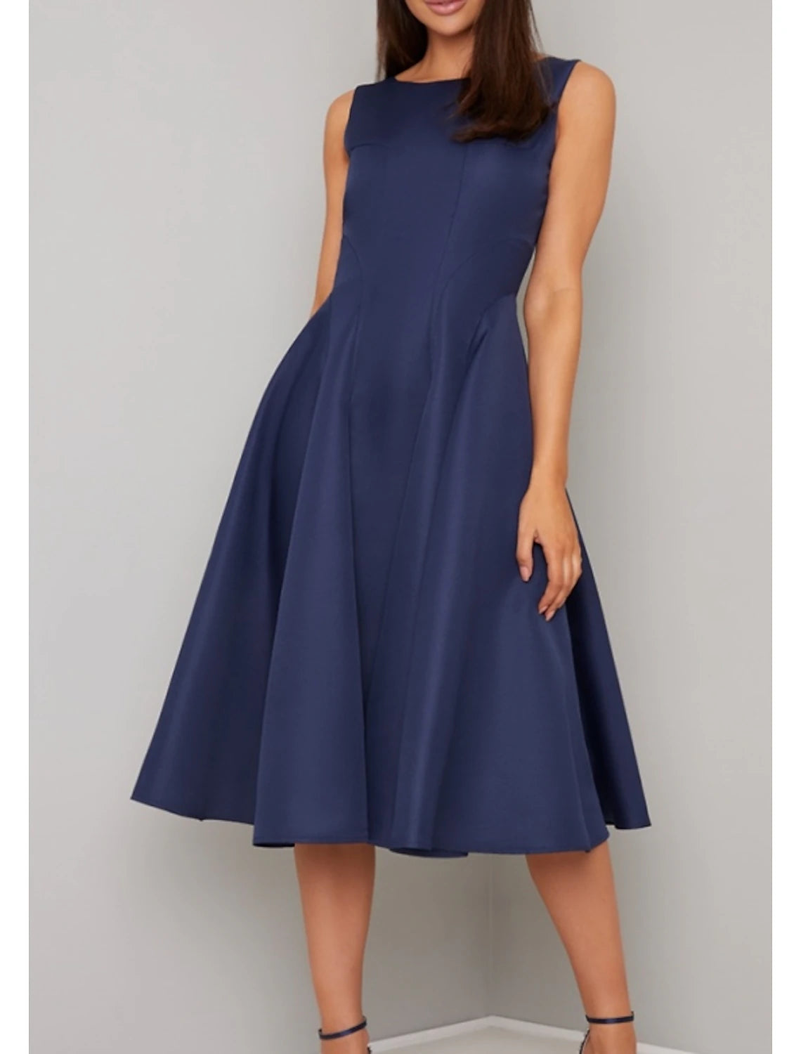 Wholesa A-Line Mother of the Bride Dress Elegant Jewel Neck Tea Length Satin Sleeveless with Pleats