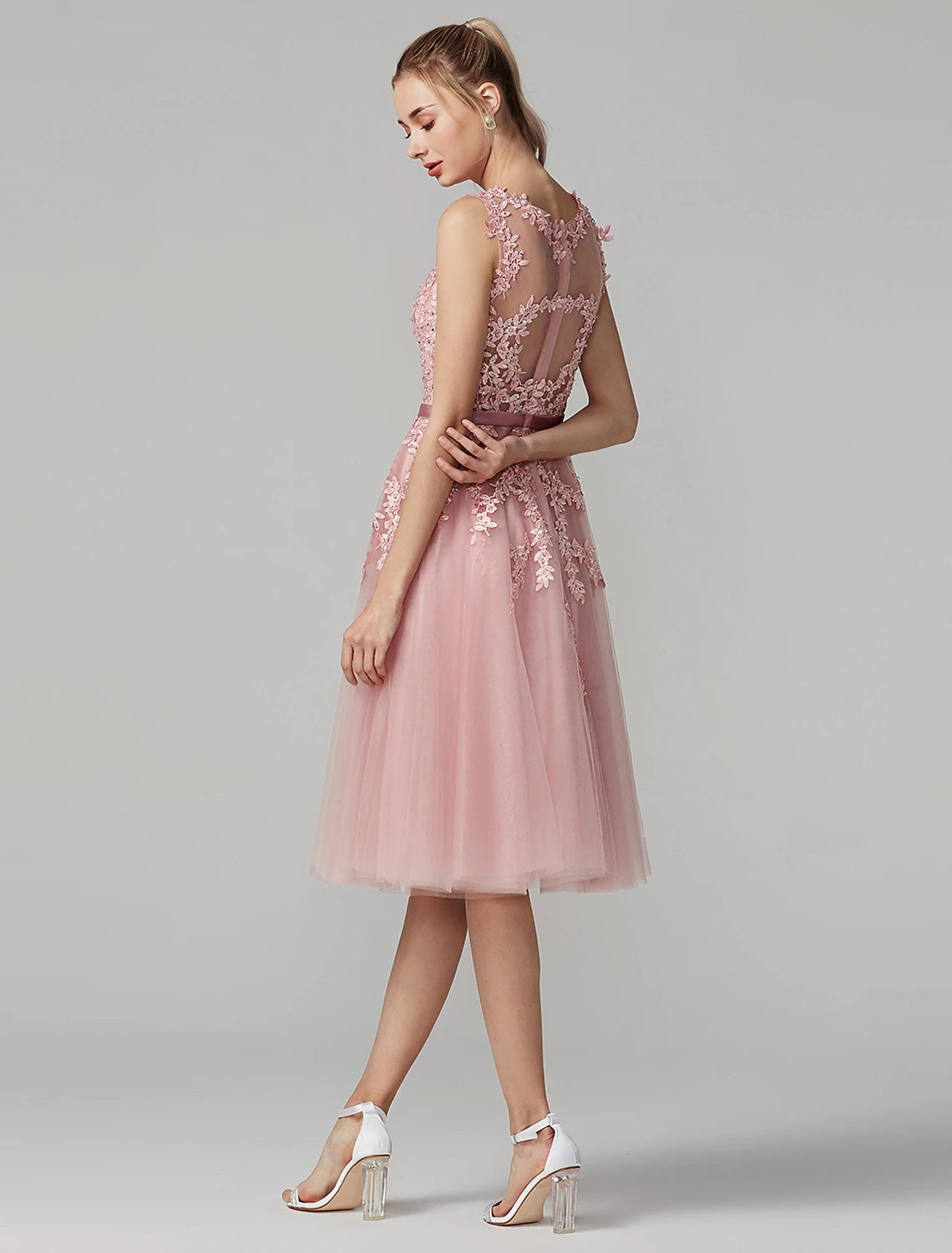 wholesale  A-Line Cute Dress Cocktail Party Prom Knee Length Sleeveless Illusion Neck Tulle Over Lace with Beading Appliques
