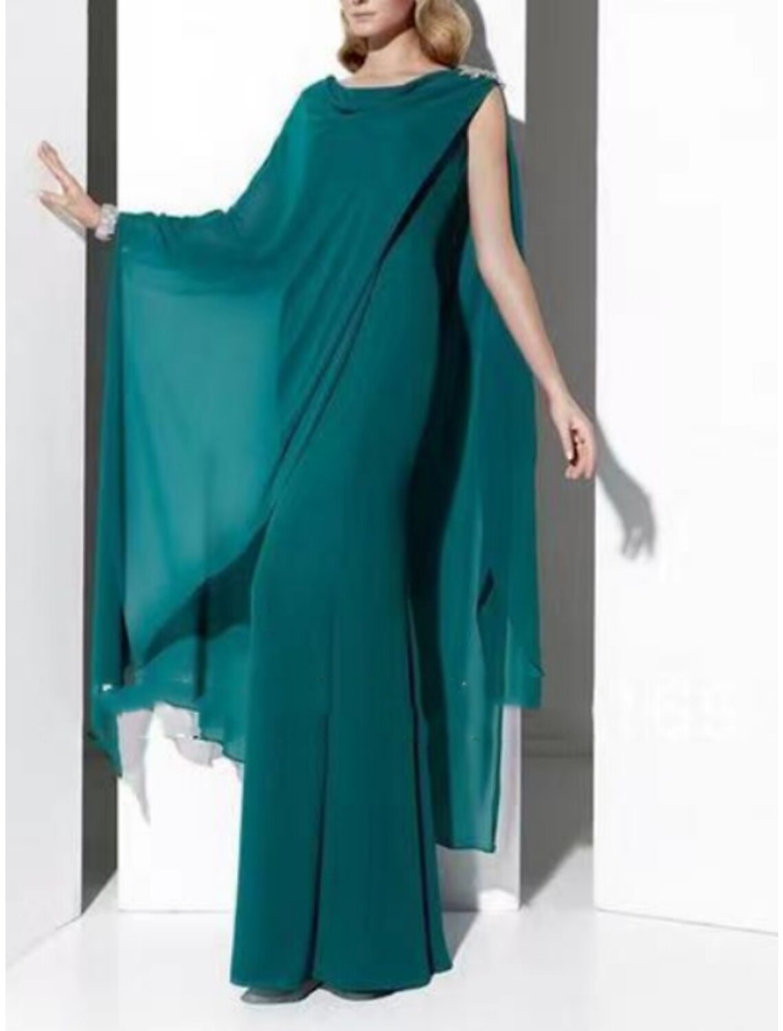 Wholesa Sheath / Column Mother of the Bride Dress Wedding Guest Elegant Vintage Party Scoop Neck Floor Length Chiffon Sleeveless with Pleats Crystal Brooch