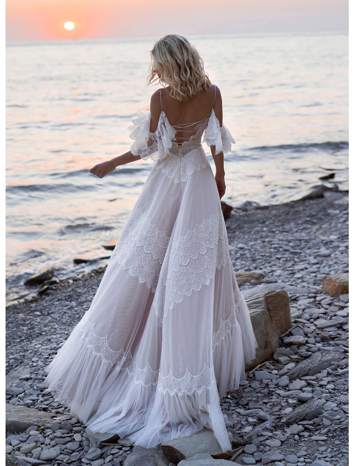 wholesale  Beach Open Back Boho Wedding Dresses A-Line Off Shoulder Camisole Spaghetti Strap Sweep / Brush Train Lace Bridal Gowns With Lace
