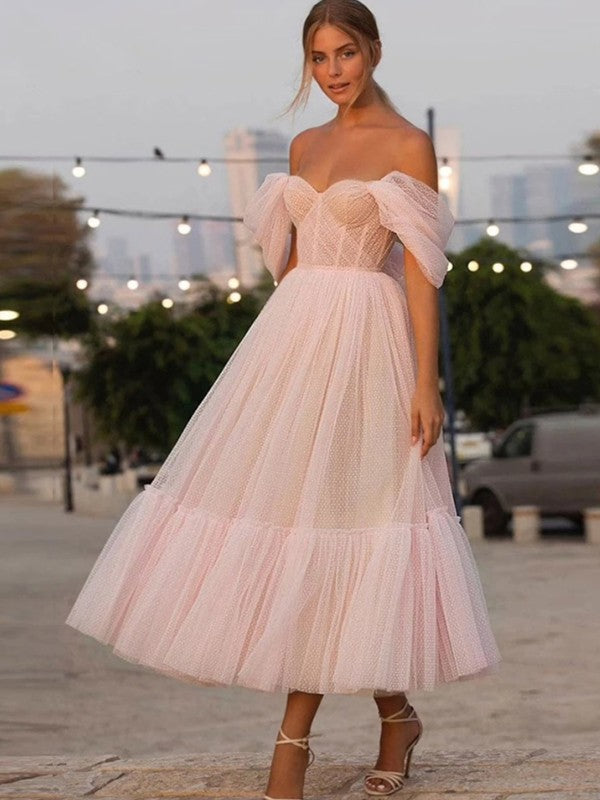 Wholesa  A-Line/Princess Tulle Ruffles Off-the-Shoulder Sleeveless Tea-Length Dresses