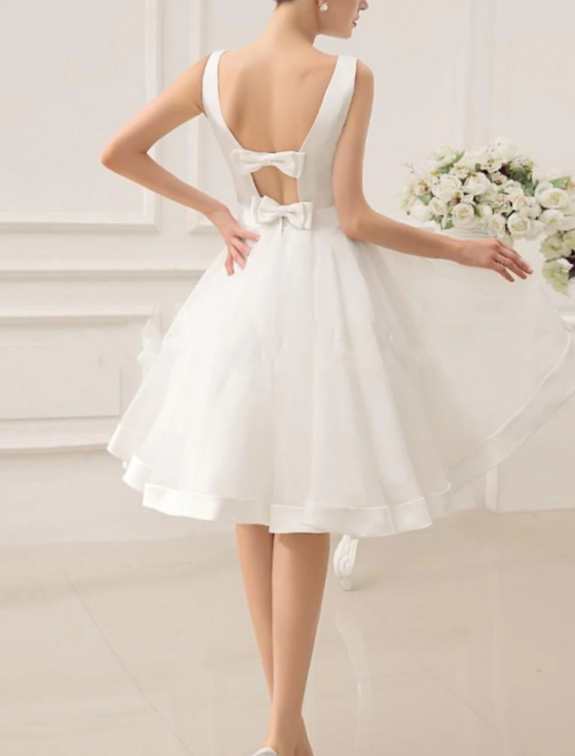 Wholesa Reception Vintage 1940s / 1950s Little White Dresses Wedding Dresses A-Line Scoop Neck Sleeveless Knee Length Satin Bridal Gowns With Bow(s)
