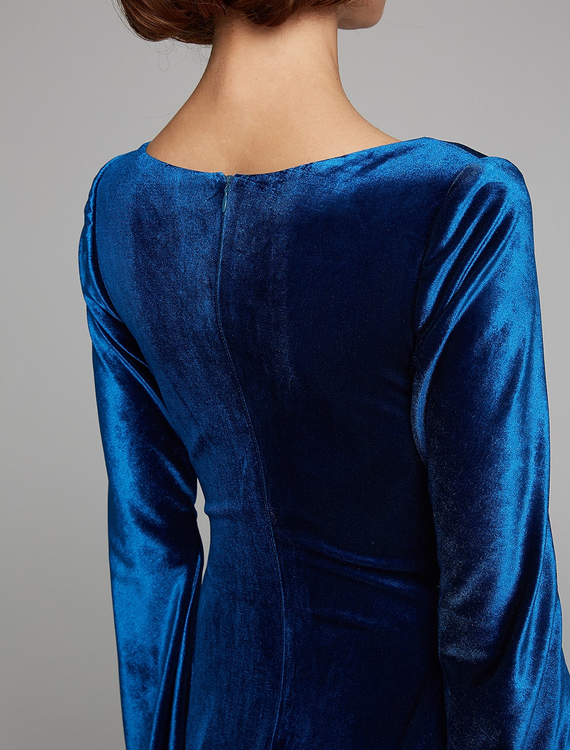 wholesale  Mermaid / Trumpet Mother of the Bride Dress Vintage Plus Size Sexy Scoop Neck Sweep / Brush Train Velvet Long Sleeve with Pleats