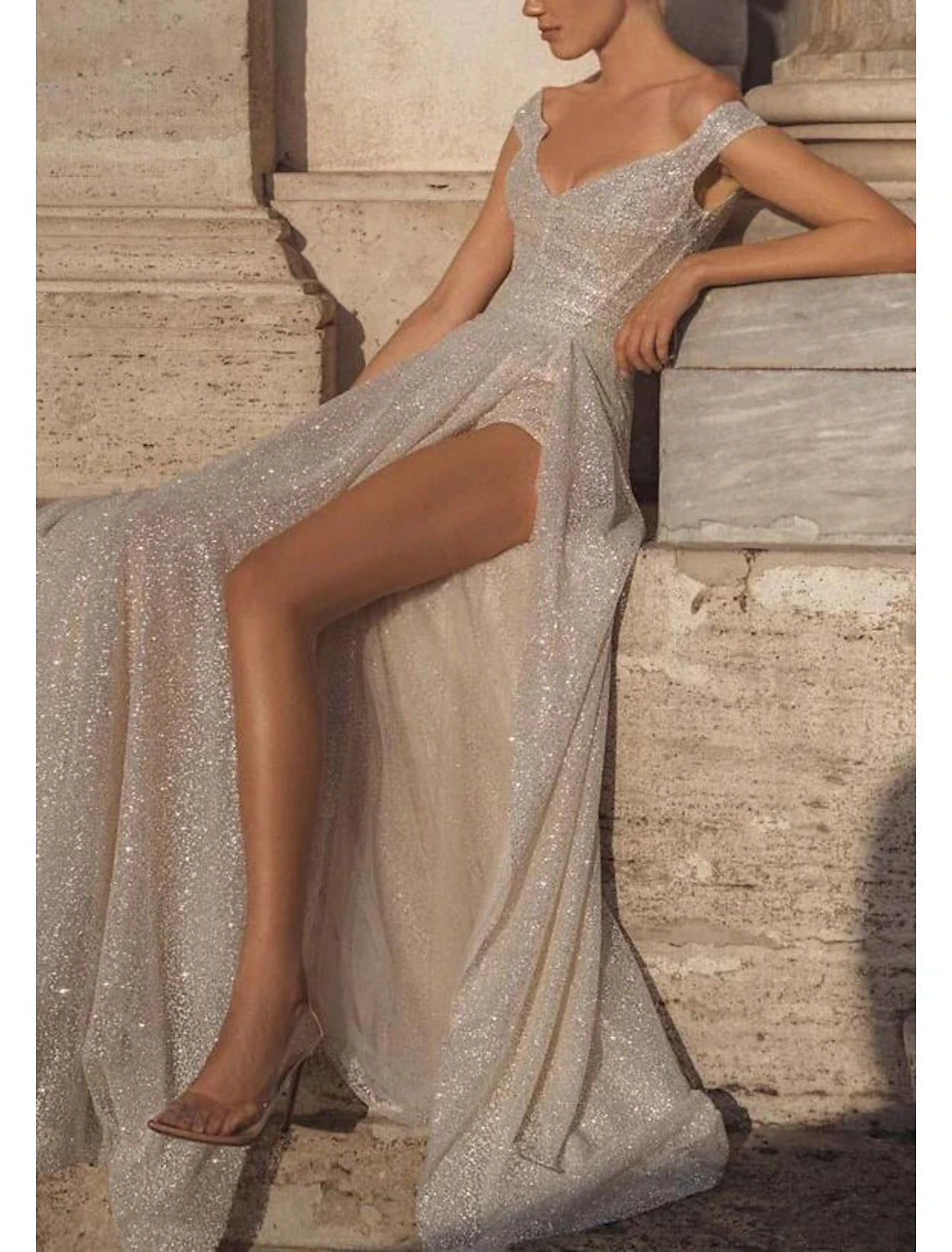 Wholesa Wedding Dresses A-Line Off Shoulder Camisole Sleeveless Floor Length Chiffon Bridal Gowns With Pleats Solid Color