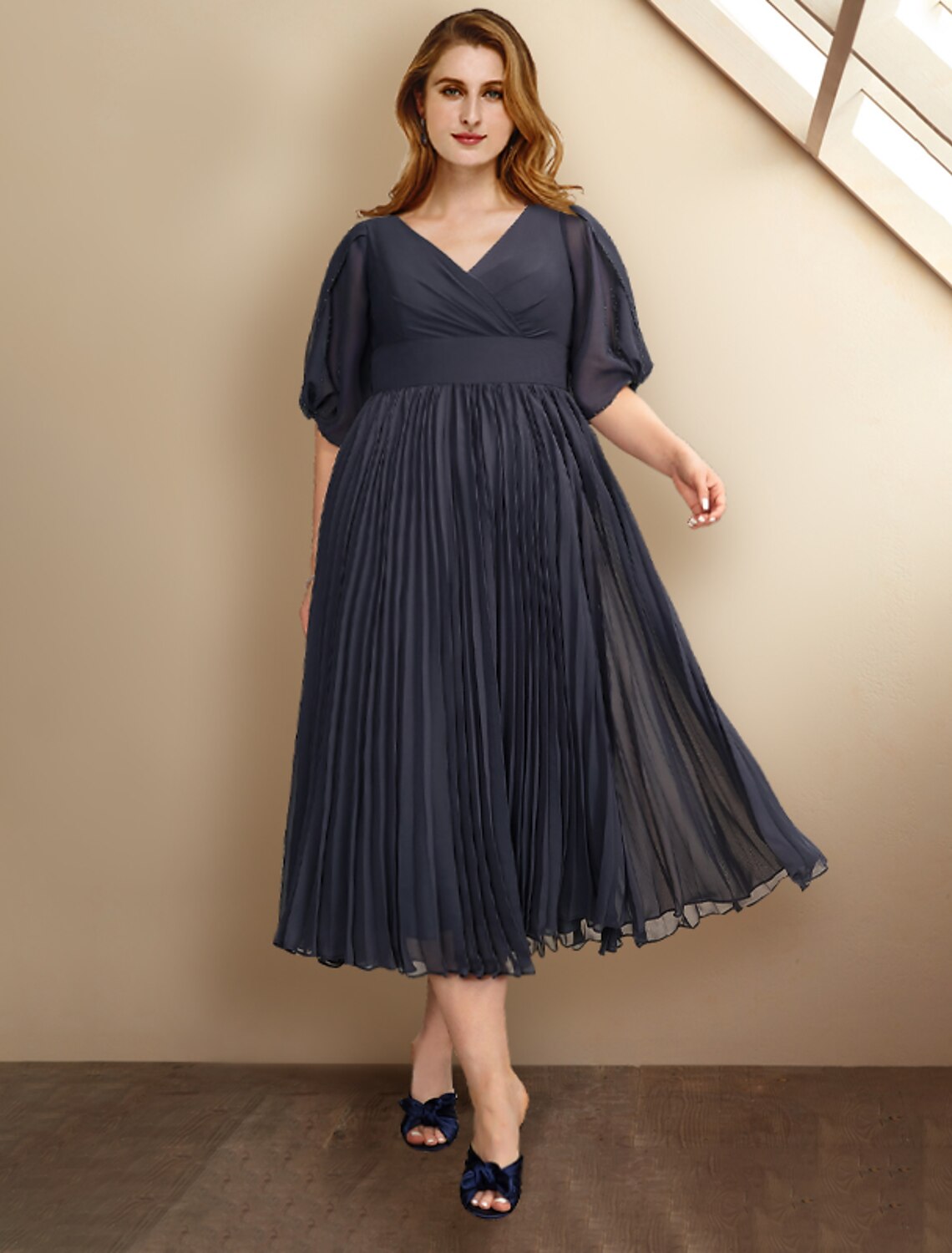 wholesale  A-Line Mother of the Bride Dresses Plus Size Hide Belly Curve Elegant Dress Formal Tea Length Short Sleeve V Neck Chiffon with Pleats