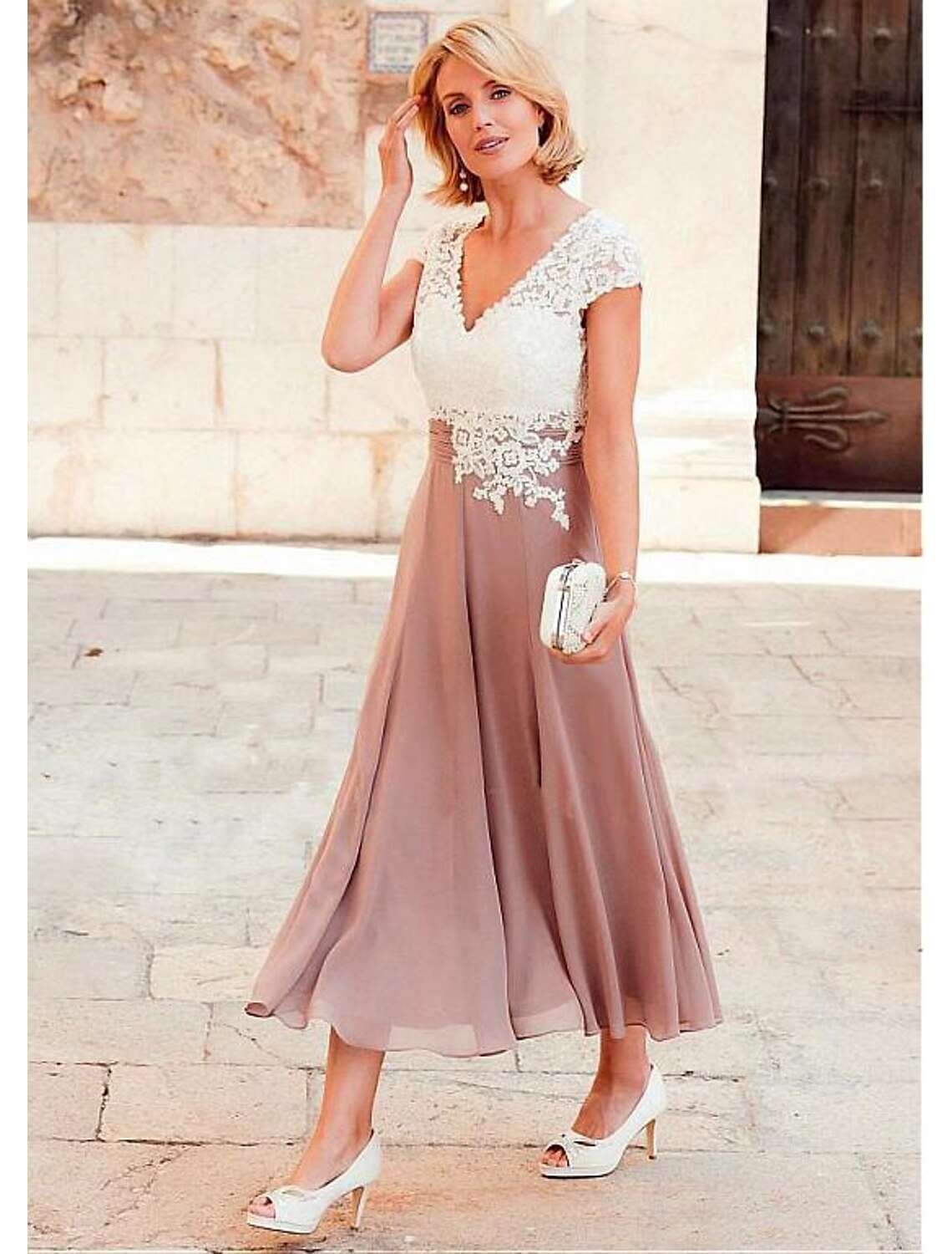 wholesale  A-Line Mother of the Bride Dress Plus Size V Neck Tea Length Chiffon Lace Short Sleeve with Lace Ruching