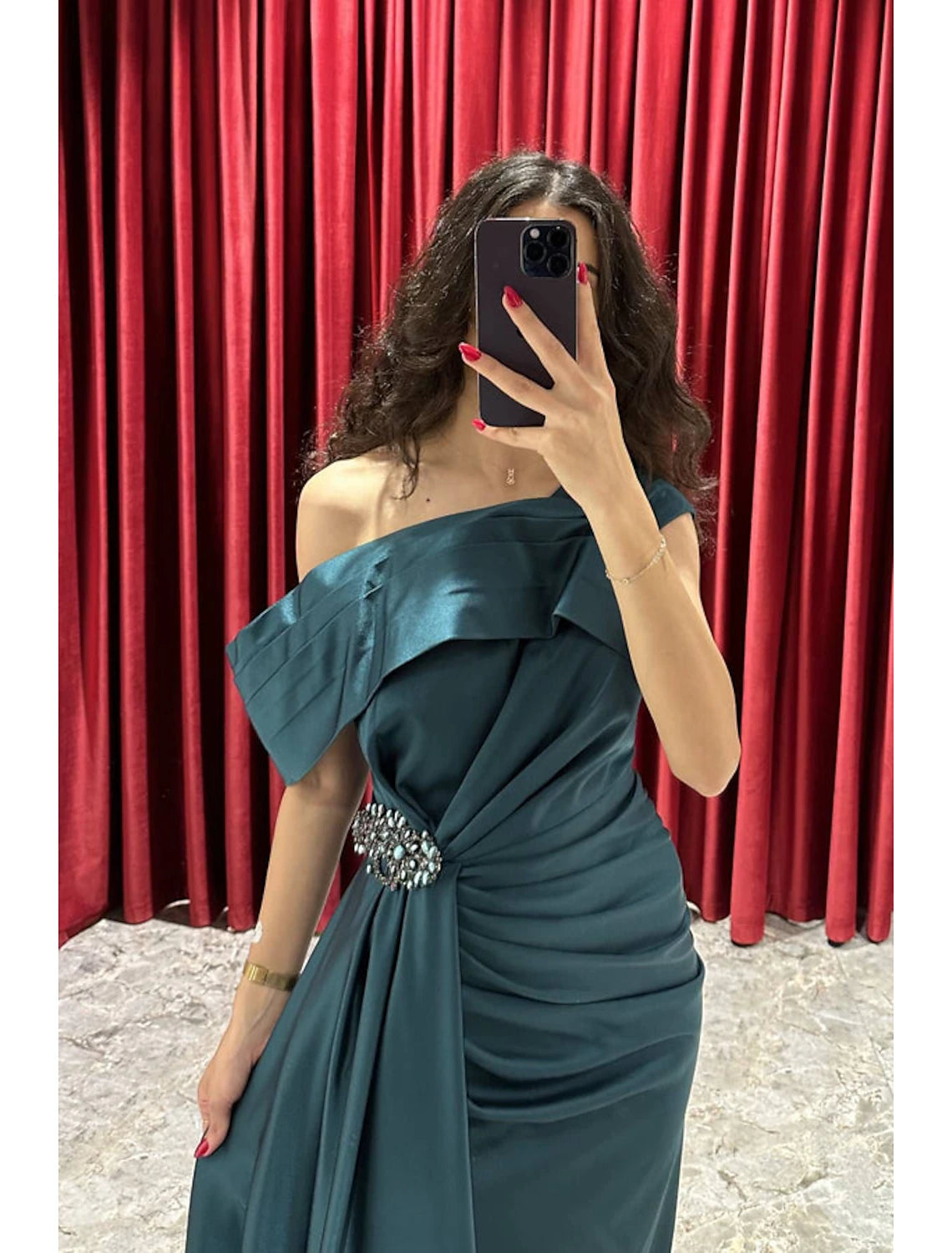 Wholesa A-Line Evening Gown Elegant Dress Formal Fall Sweep / Brush Train Short Sleeve One Shoulder Satin with Ruched Slit