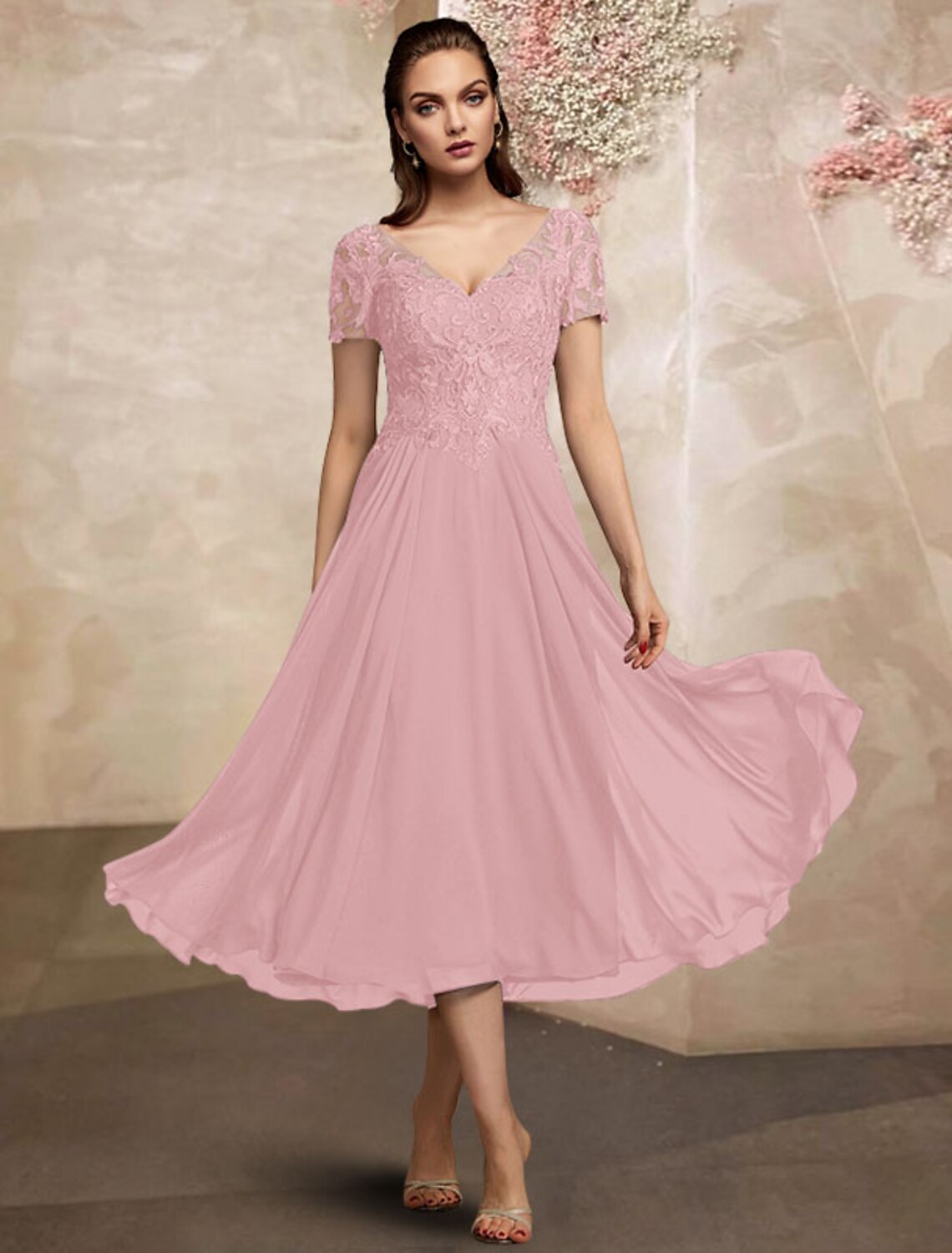 wholesale   A-Line Mother of the Bride Dress Plus Size Elegant V Neck Tea Length Chiffon Lace Short Sleeve with Pleats Appliques