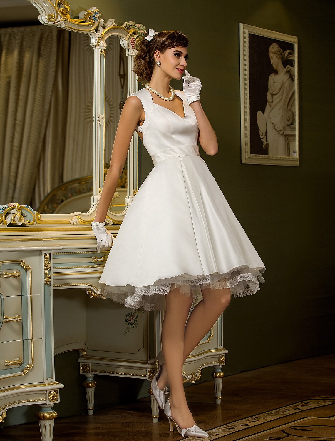 wholesale  Reception Vintage 1940s / 1950s Little White Dresses Wedding Dresses A-Line Sweetheart Cap Sleeve Knee Length Satin Bridal Gowns With Lace Button