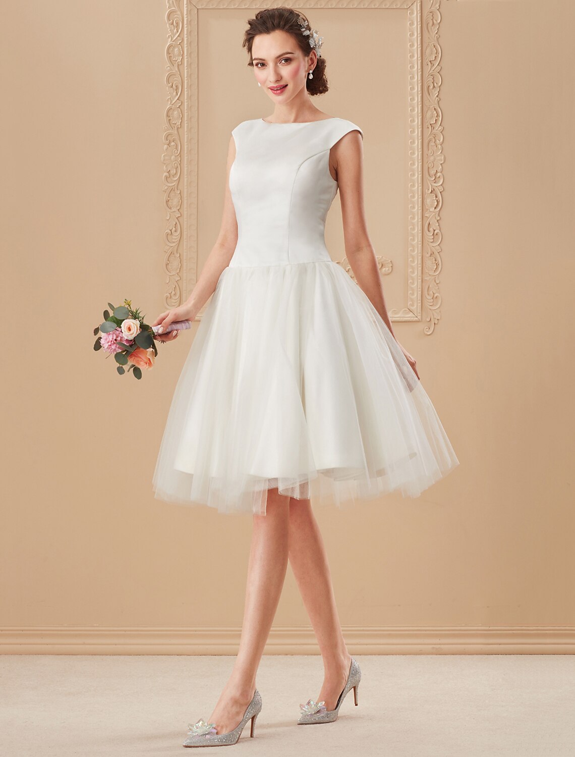 wholesale  Beach Little White Dresses Wedding Dresses A-Line Scoop Neck Cap Sleeve Knee Length Satin Bridal Gowns With Draping