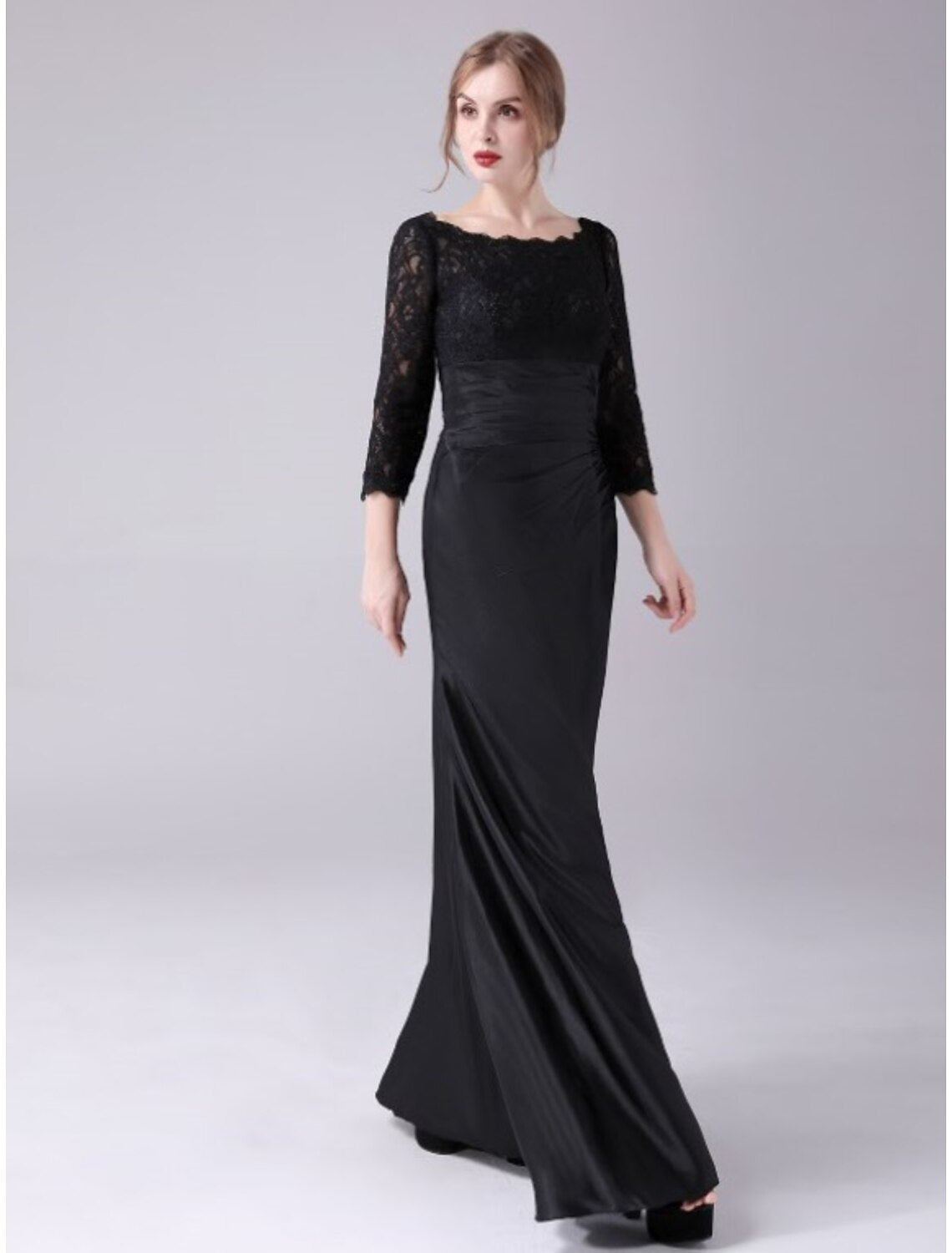 wholesale  Mermaid / Trumpet Mother of the Bride Dress Plus Size Elegant Jewel Neck Floor Length Stretch Satin 3/4 Length Sleeve with Lace Ruching