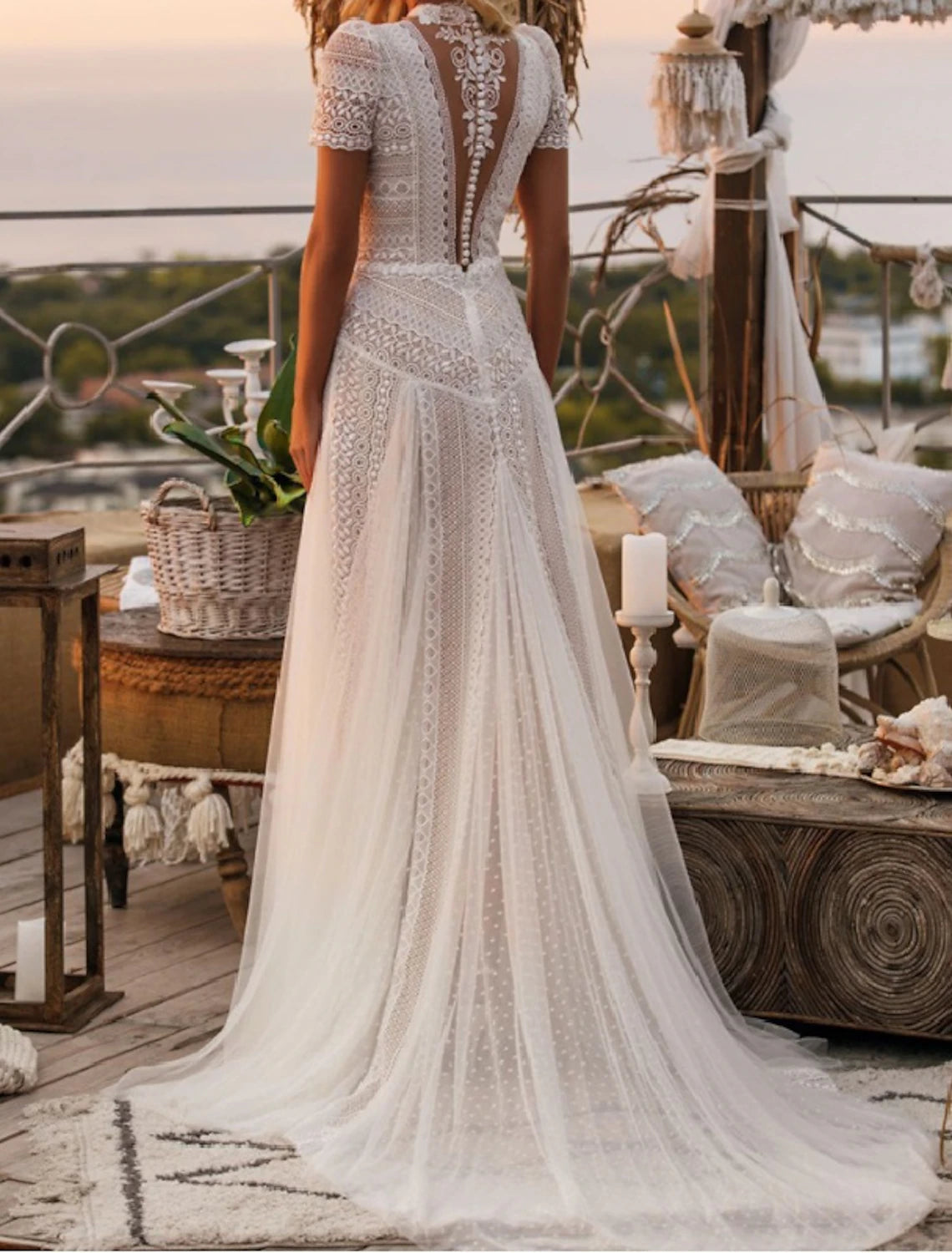 wholesale  Beach Boho Wedding Dresses A-Line Illusion Neck Short Sleeve Court Train Lace Outdoor Bridal Gowns With Appliques