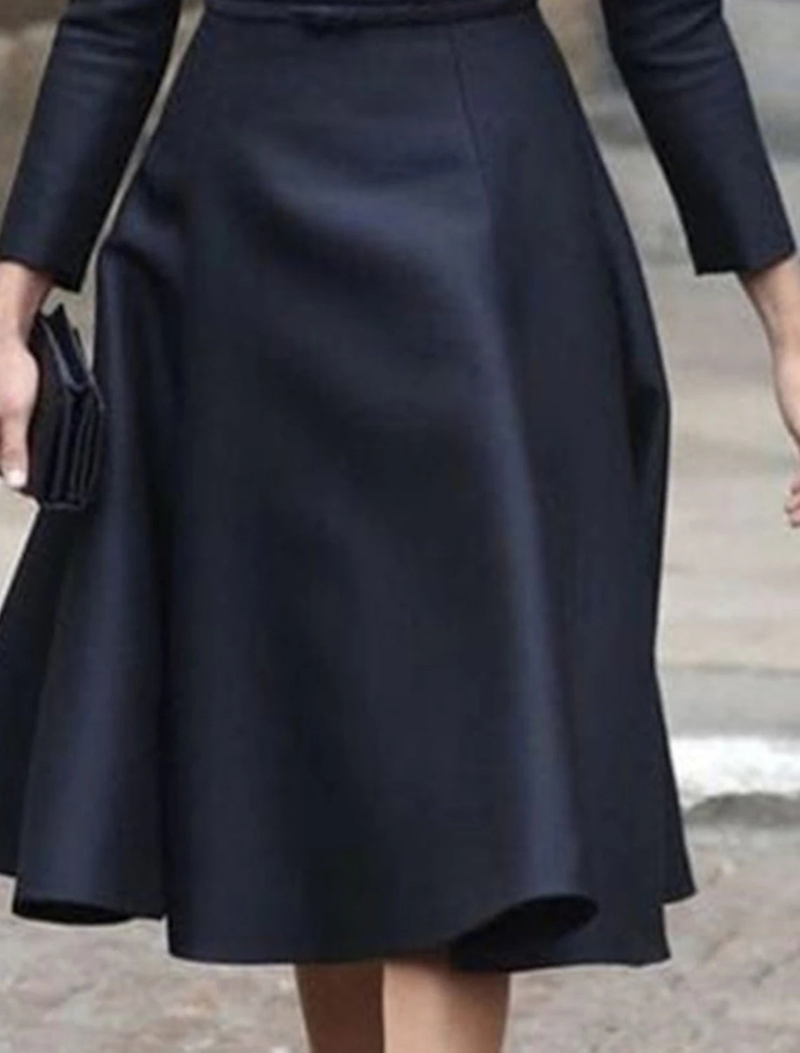 Wholesa A-Line Mother of the Bride Dress Elegant Simple Jewel Neck Tea Length Knee Length Taffeta Long Sleeve with Sash / Ribbon Solid Color