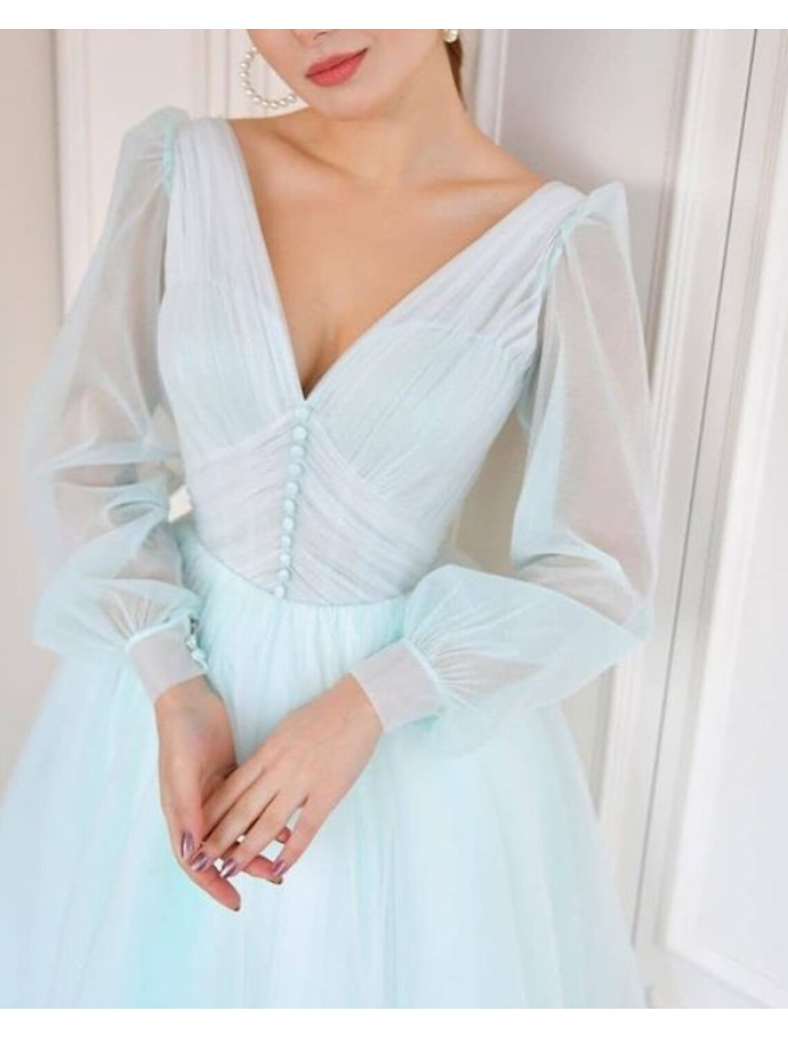 wholesale  A-Line Minimalist Elegant Party Wear Prom Dress V Neck Long Sleeve Floor Length Tulle with Pleats