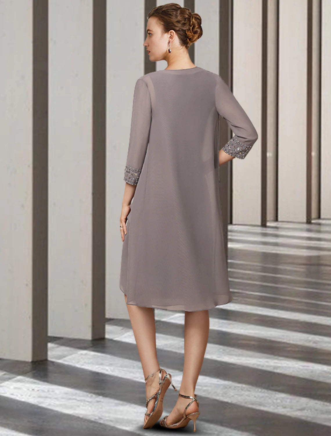 wholesale  Two Piece Sheath / Column Mother of the Bride Dress Elegant Jewel Neck Knee Length Chiffon Sleeveless with Beading