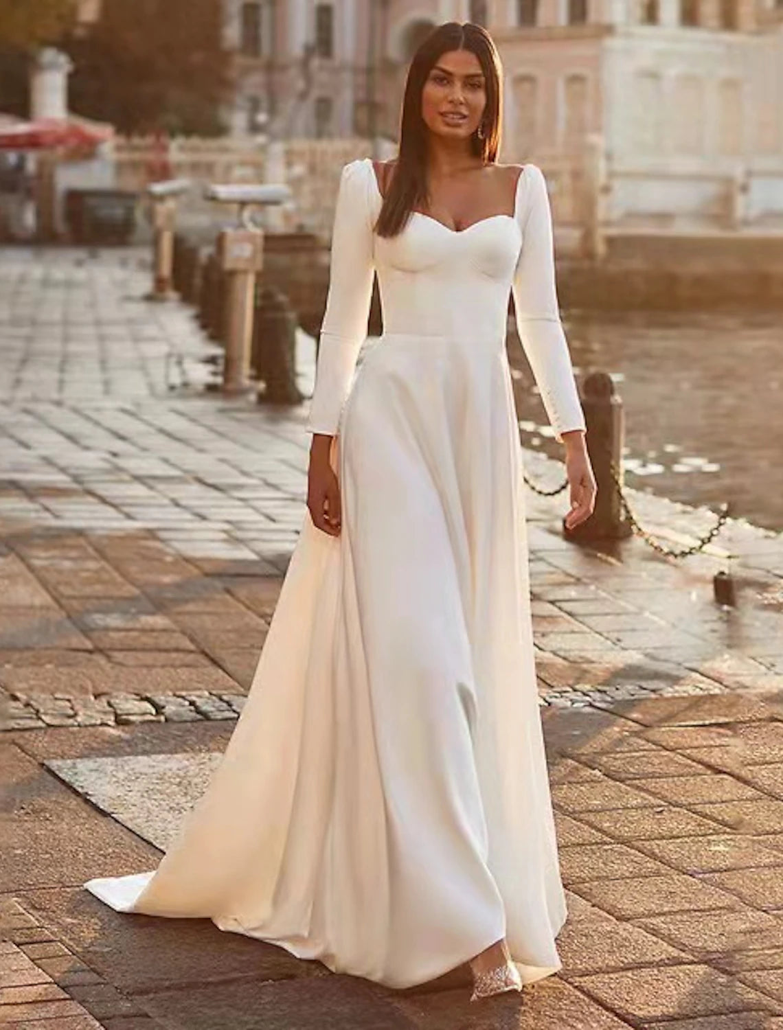 wholesale  Reception Royal Style Casual Wedding Dresses A-Line Sweetheart Long Sleeve Sweep / Brush Train Satin Bridal Gowns With Solid Color