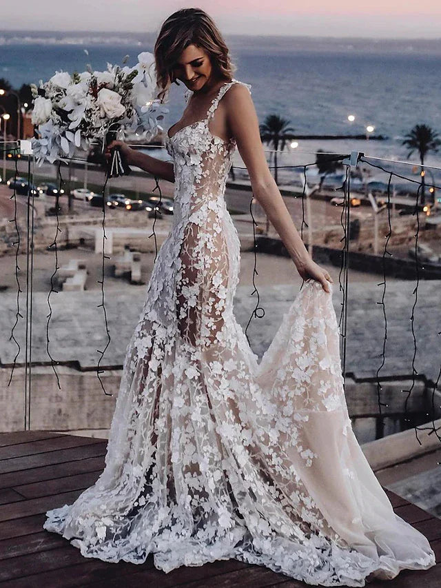 Wholesa Beach Sexy Boho Wedding Dresses Court Train Mermaid / Trumpet Sleeveless V Neck Lace With Appliques
