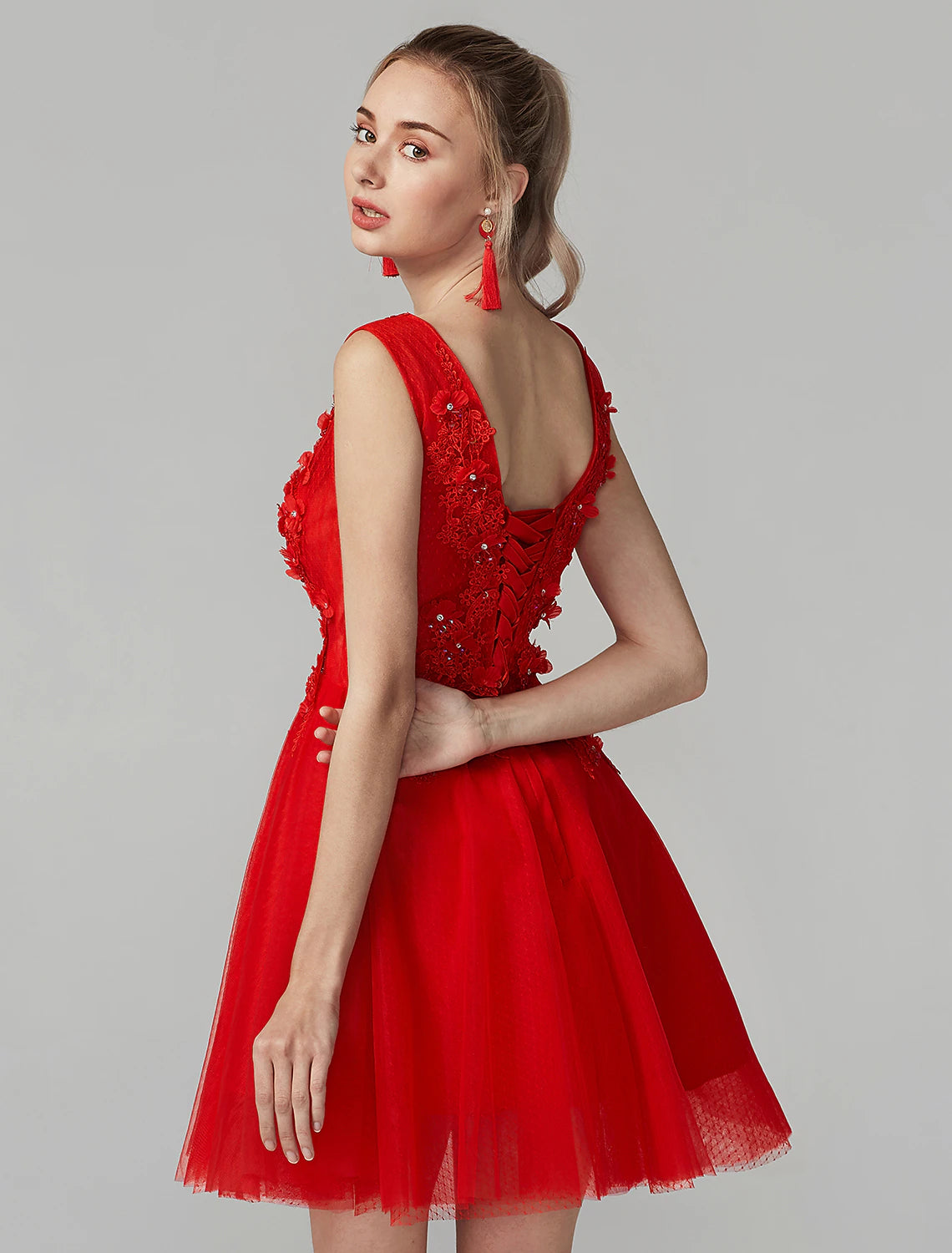 Wholesa A-Line Party Dress Homecoming Graduation Short / Mini Sleeveless V Neck Lace Over Tulle with Crystals Appliques