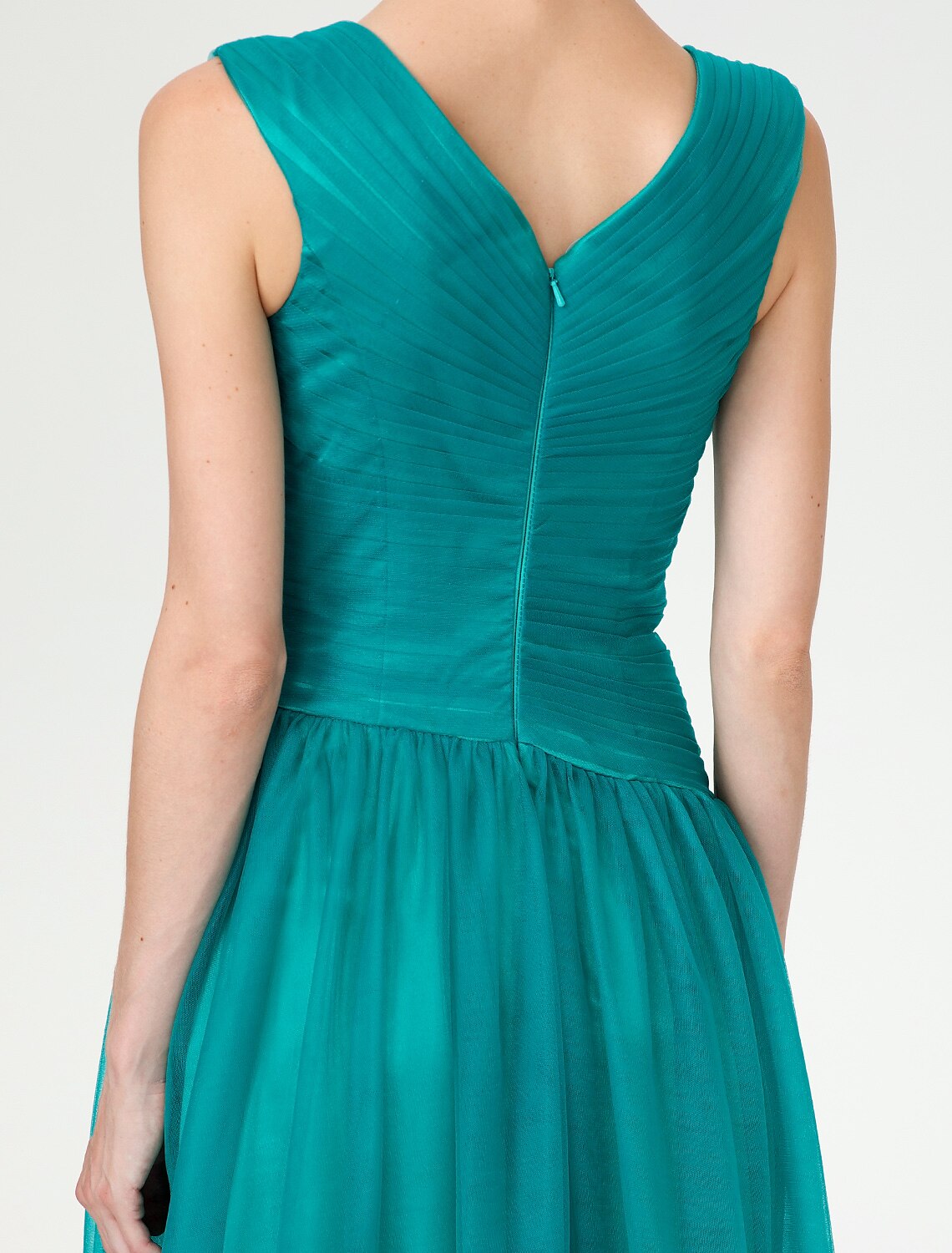 wholesale  Princess Mother of the Bride Dress Elegant V Neck Floor Length Tulle Sleeveless No with Criss Cross Ruched