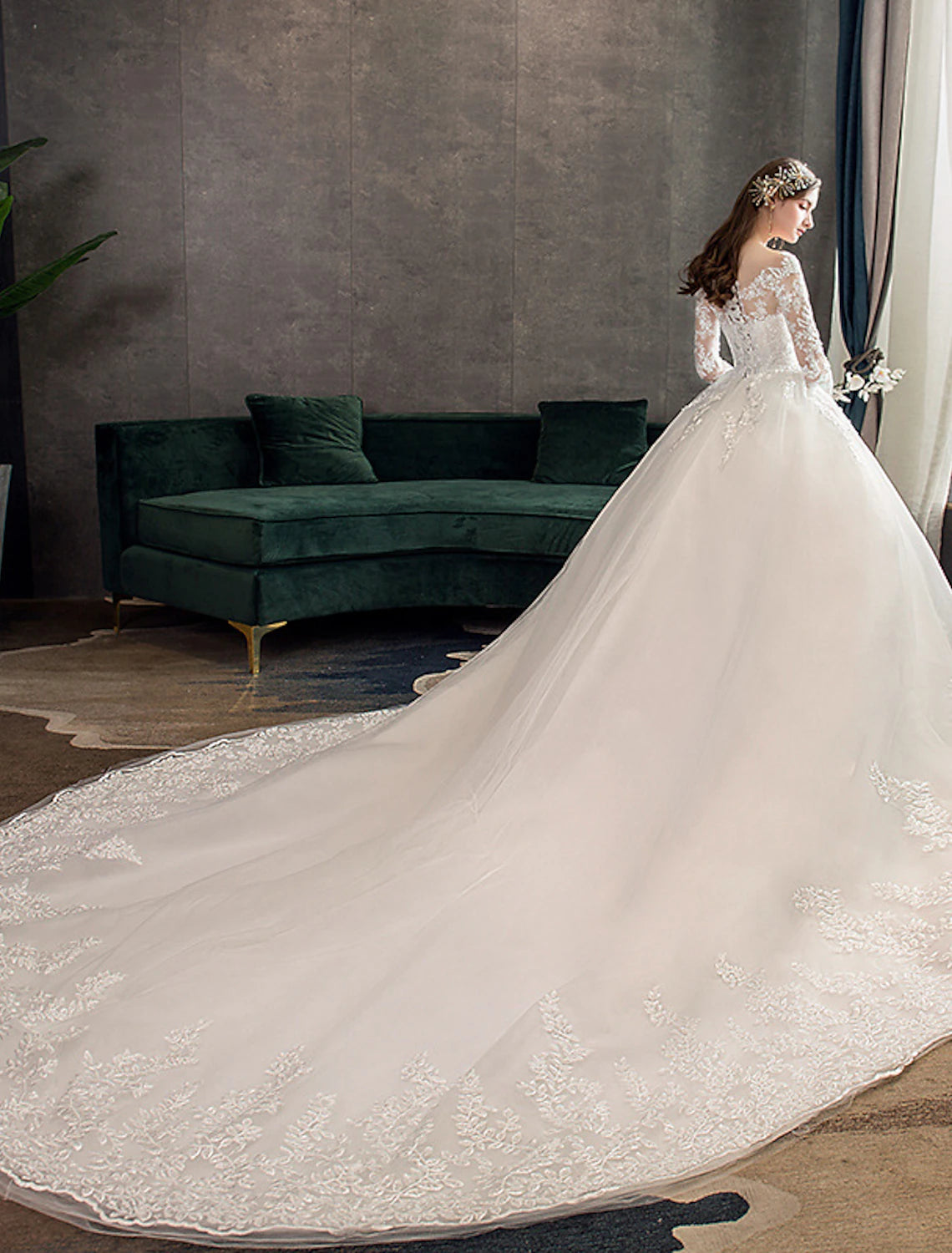 Wholesa Engagement Formal Fall Wedding Dresses Ball Gown Illusion Neck Long Sleeve Cathedral Train Lace Bridal Gowns With Pleats Appliques