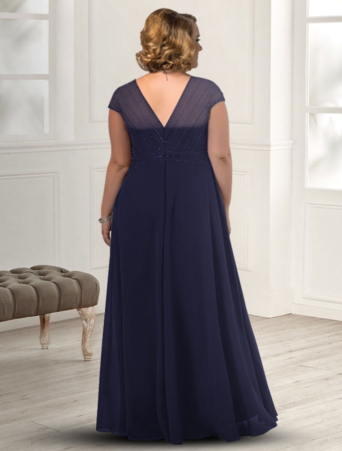 wholesale  Sheath / Column Mother of the Bride Dress Plus Size Elegant V Neck Floor Length Chiffon Sleeveless with Beading Crystal Brooch