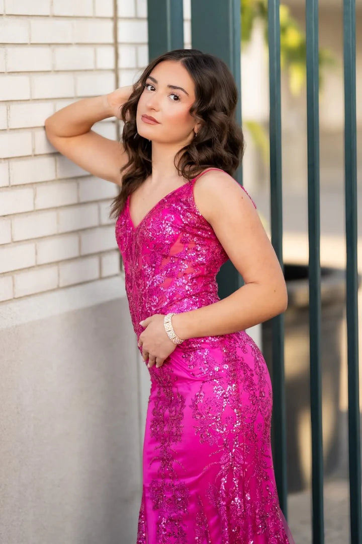 Showstopping V-neck Spaghetti Strap Sequin Mermaid Prom Dress