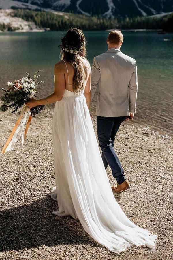 Wholesa Beach A-line Simple Spaghetti Straps Chiffon Wedding Dresses with Lace