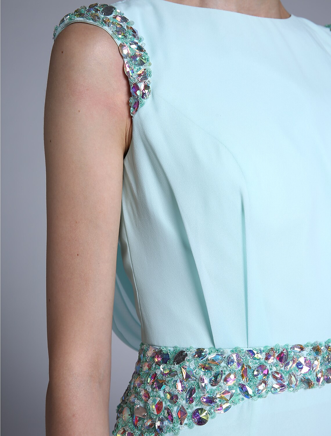 wholesale   Sheath / Column Mother of the Bride Dress Elegant Bateau Neck Ankle Length Chiffon Sleeveless No with Crystals