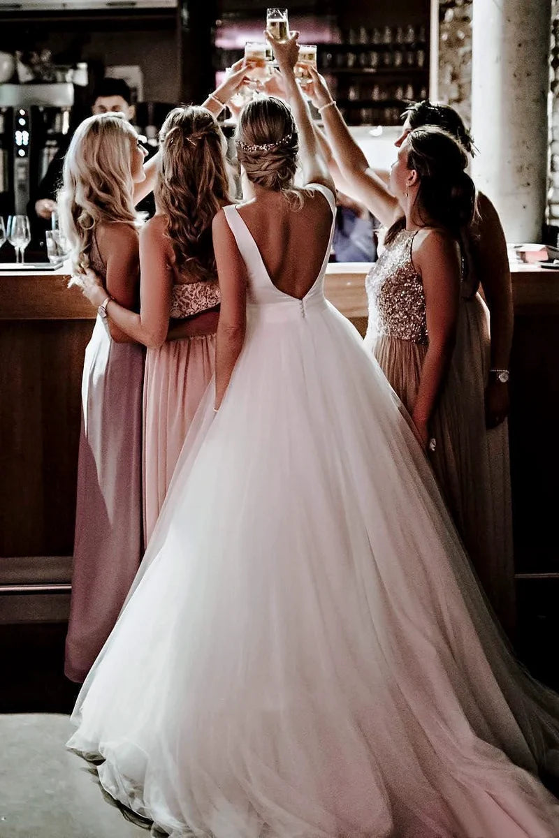 Wholesa A-line Sleeveless Deep V-back Ballgown With Bow And Tulle Wedding Dress