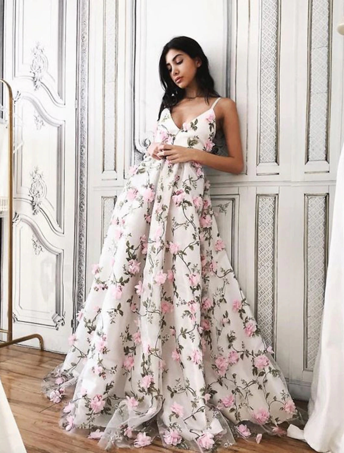 Wholesa A-Line Prom Dresses Floral Dress Formal Wedding Party Floor Length Sleeveless V Neck Lace with Floral Print