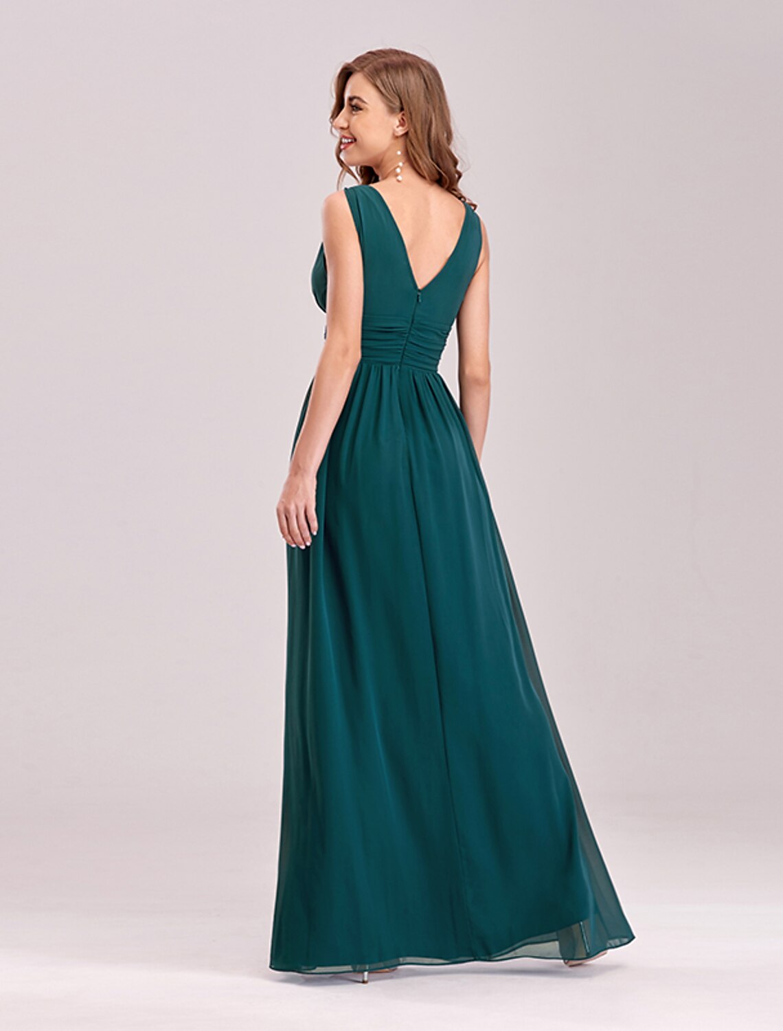 Wholesa A-Line Plus Size Wedding Guest Formal Evening Dress V Neck V Back Sleeveless Floor Length Chiffon with Pleats