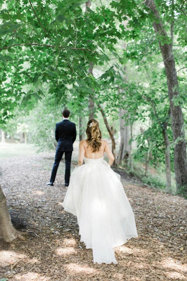 Wholesa A-line Spaghetti Straps V-neck Wedding Dress