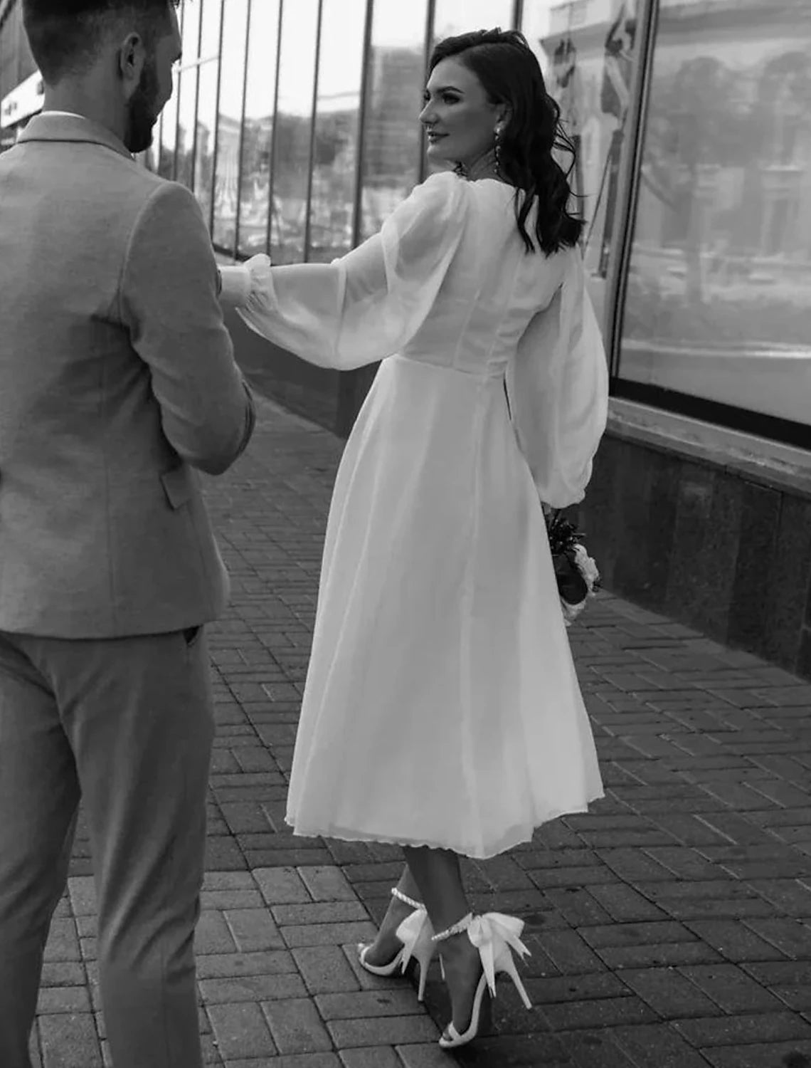 wholesale  Bridal Shower Fall Wedding Dresses Little White Dresses Ankle Length A-Line Long Sleeve V Neck Chiffon With Solid Color Summer Bridal Gowns