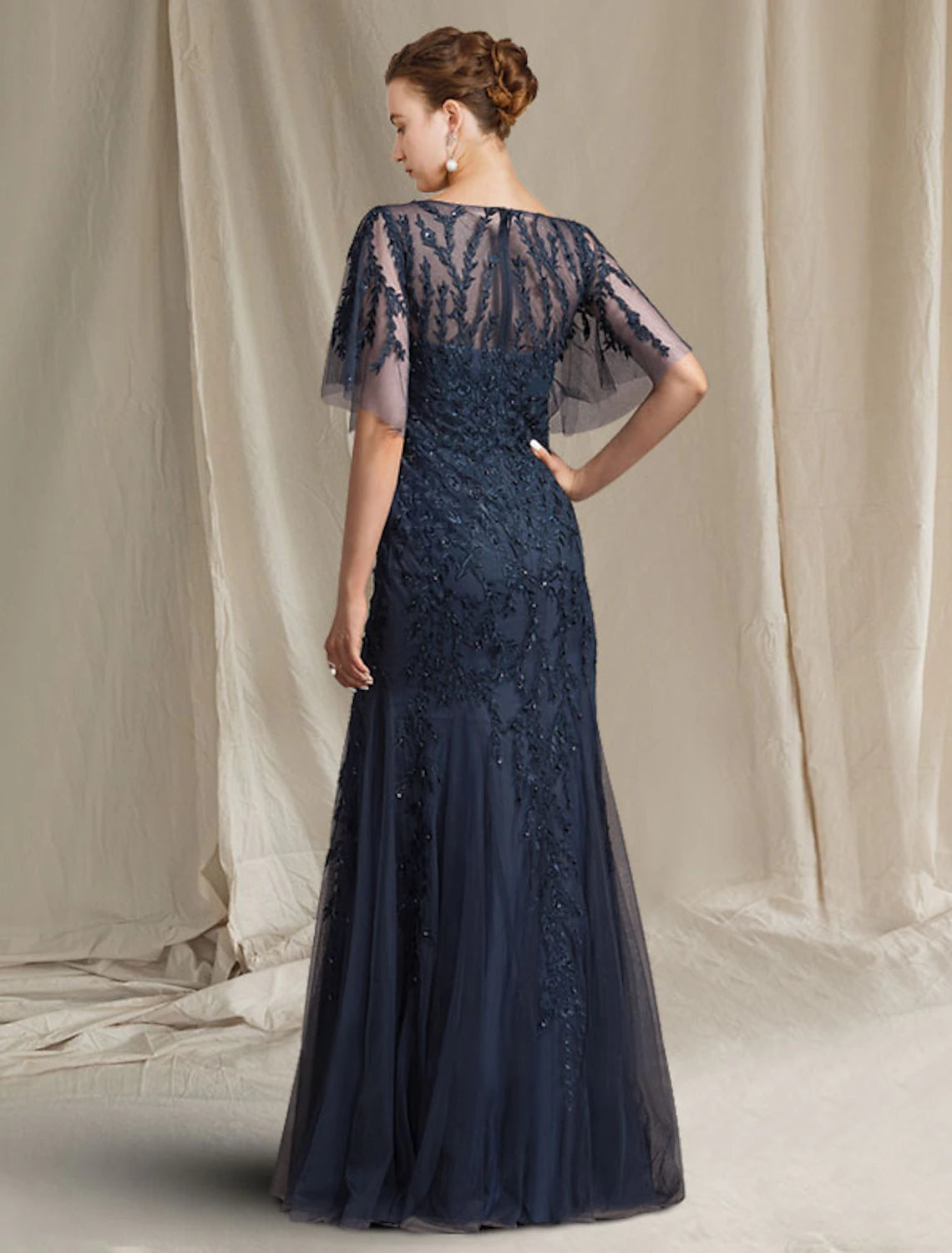 wholesale A-Line Mother of the Bride Dress Luxurious Elegant Jewel Neck Floor Length Lace Tulle Short Sleeve with Appliques