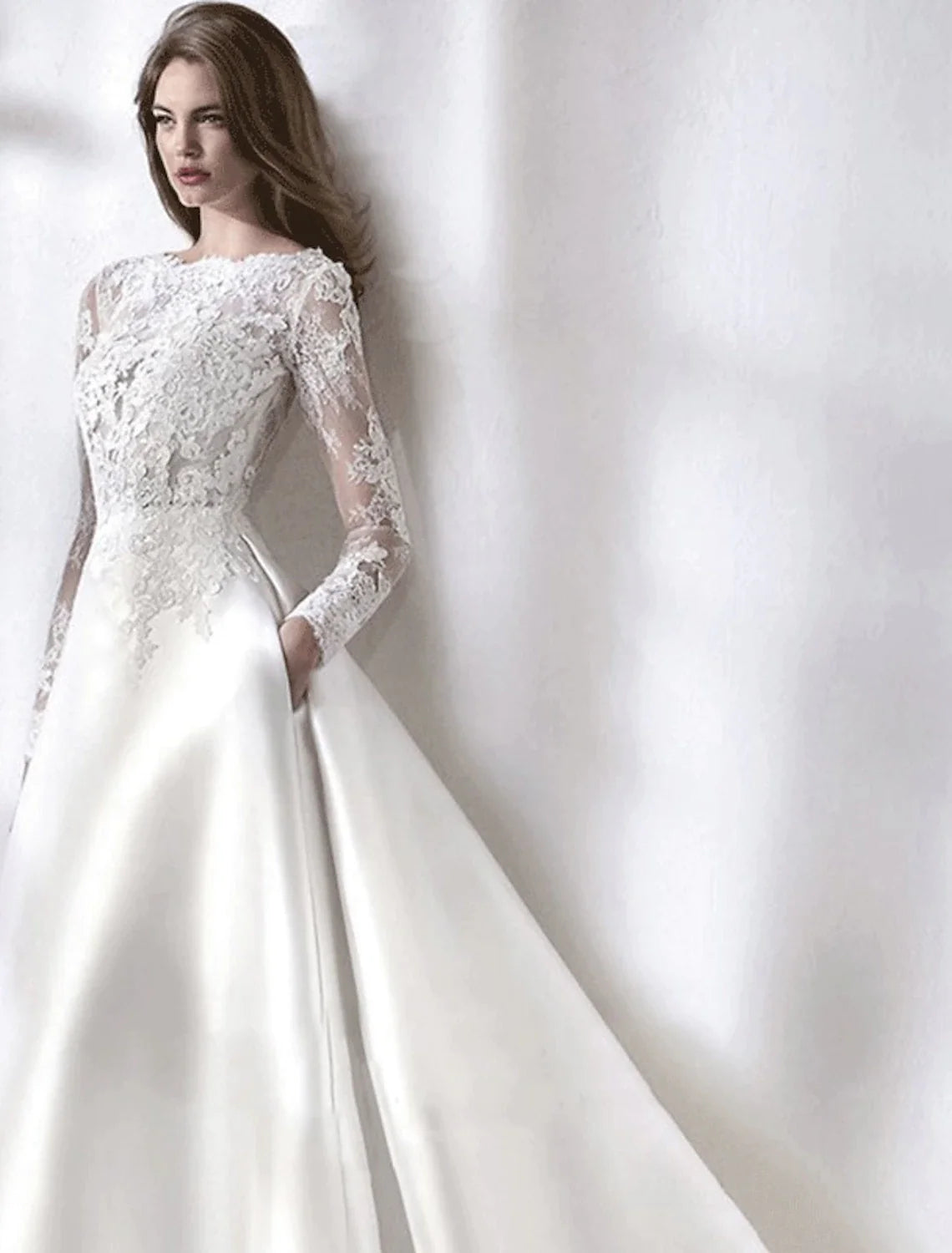 Wholesa Reception Formal Wedding Dresses A-Line Illusion Neck Long Sleeve Chapel Train Satin Bridal Gowns With Lace Pleats