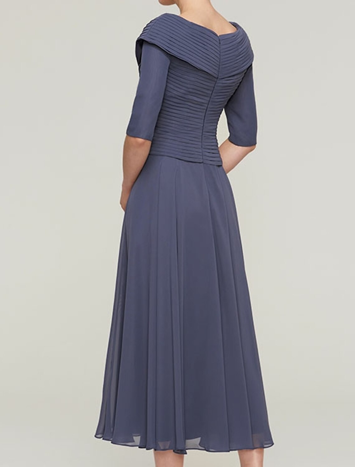 wholesale  A-Line Mother of the Bride Dress Plus Size V Neck Ankle Length Chiffon Half Sleeve with Pleats