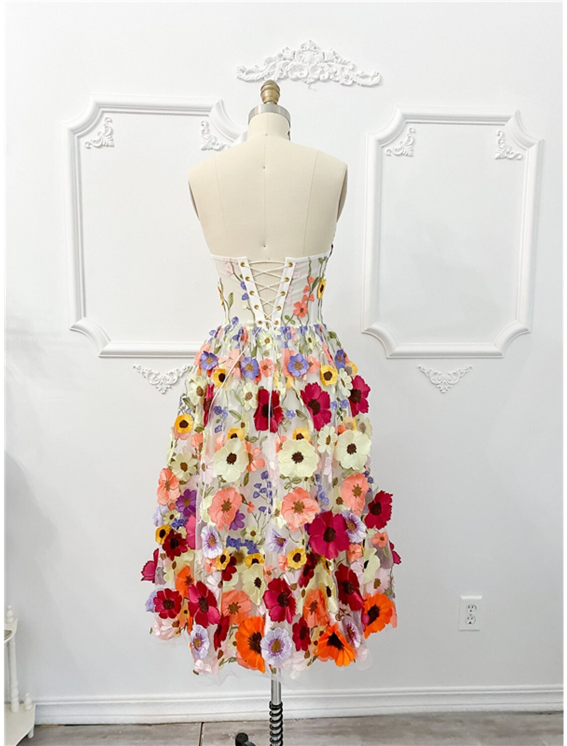 Wholesa  A-Line Cocktail Dresses Floral Dress Wedding Guest Summer Knee Length Sleeveless Strapless Tulle with Appliques