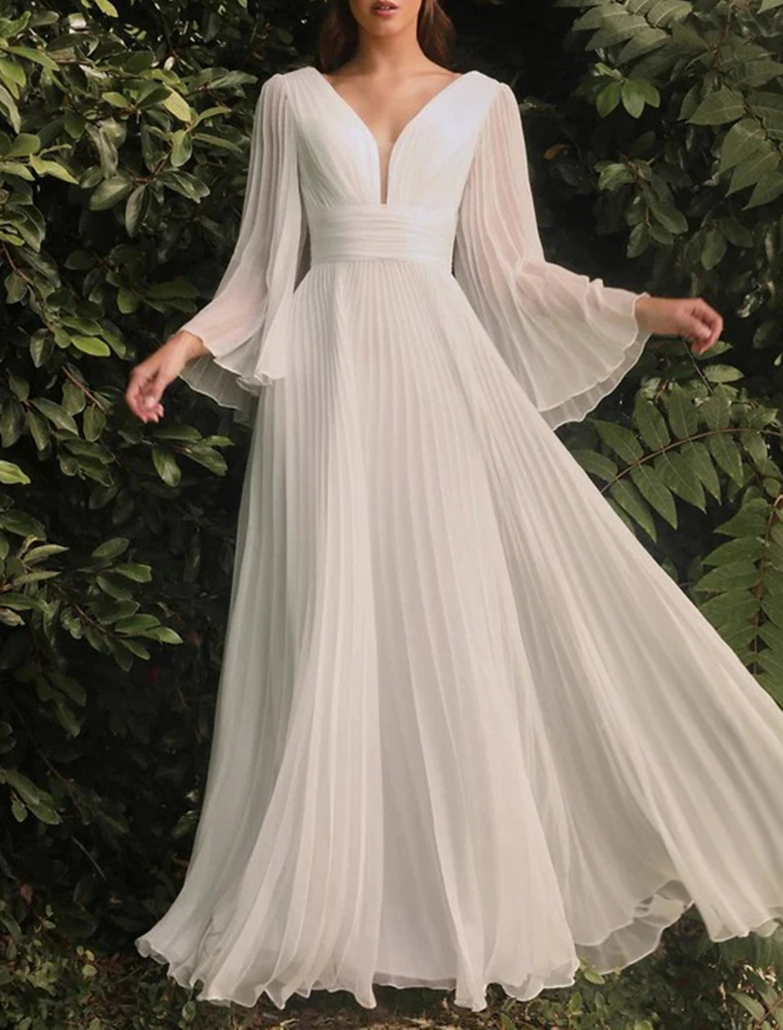 Wholesa  Beach Casual Wedding Dresses A-Line V Neck Long Sleeve Floor Length Chiffon Bridal Gowns With Solid Color