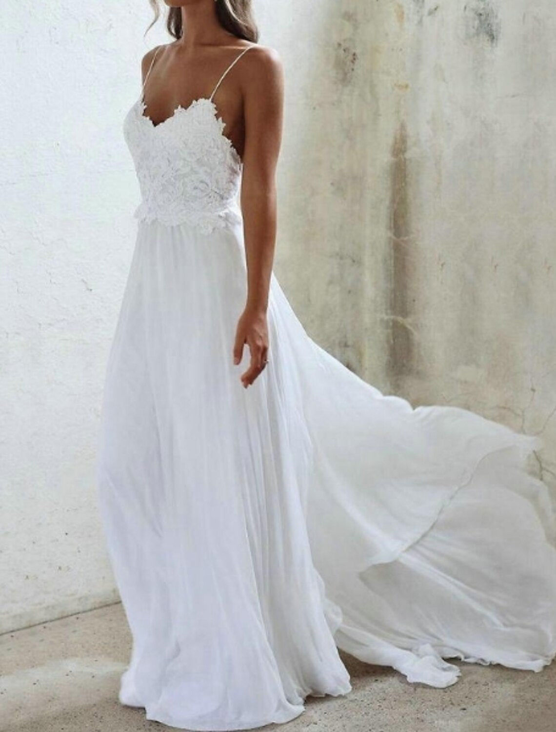 Wholesa Beach Sexy Boho Wedding Dresses A-Line Sweetheart Camisole Spaghetti Strap Sweep / Brush Train Chiffon Bridal Gowns With Pleats Appliques