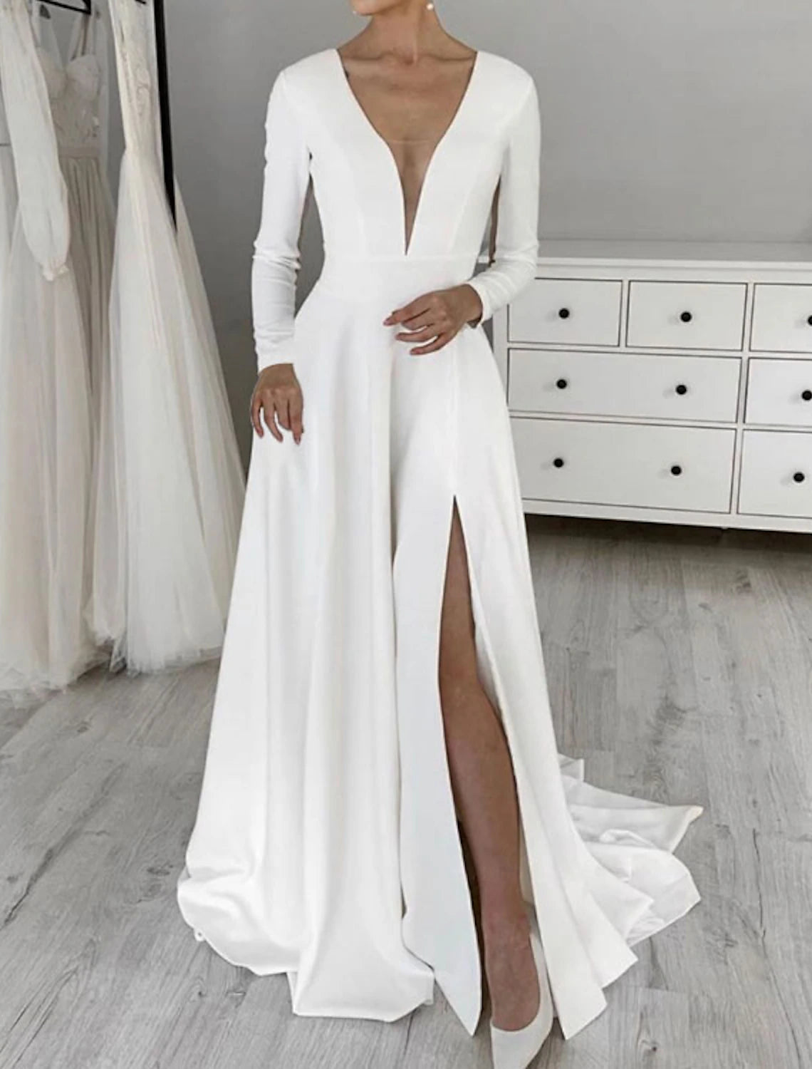 Wholesa Hall Simple Wedding Dresses A-Line V Neck Long Sleeve Sweep / Brush Train Stretch Fabric Bridal Gowns