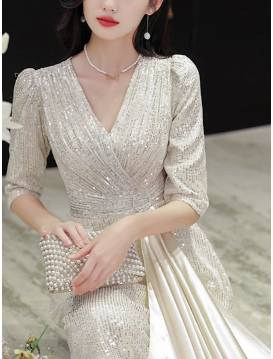 Wholesa  A-Line Mother of the Bride Dress Wedding Guest Sparkle & Shine Elegant Petite V Neck Sweep / Brush Train Sequined Half Sleeve with Pleats Crystal Brooch Fall